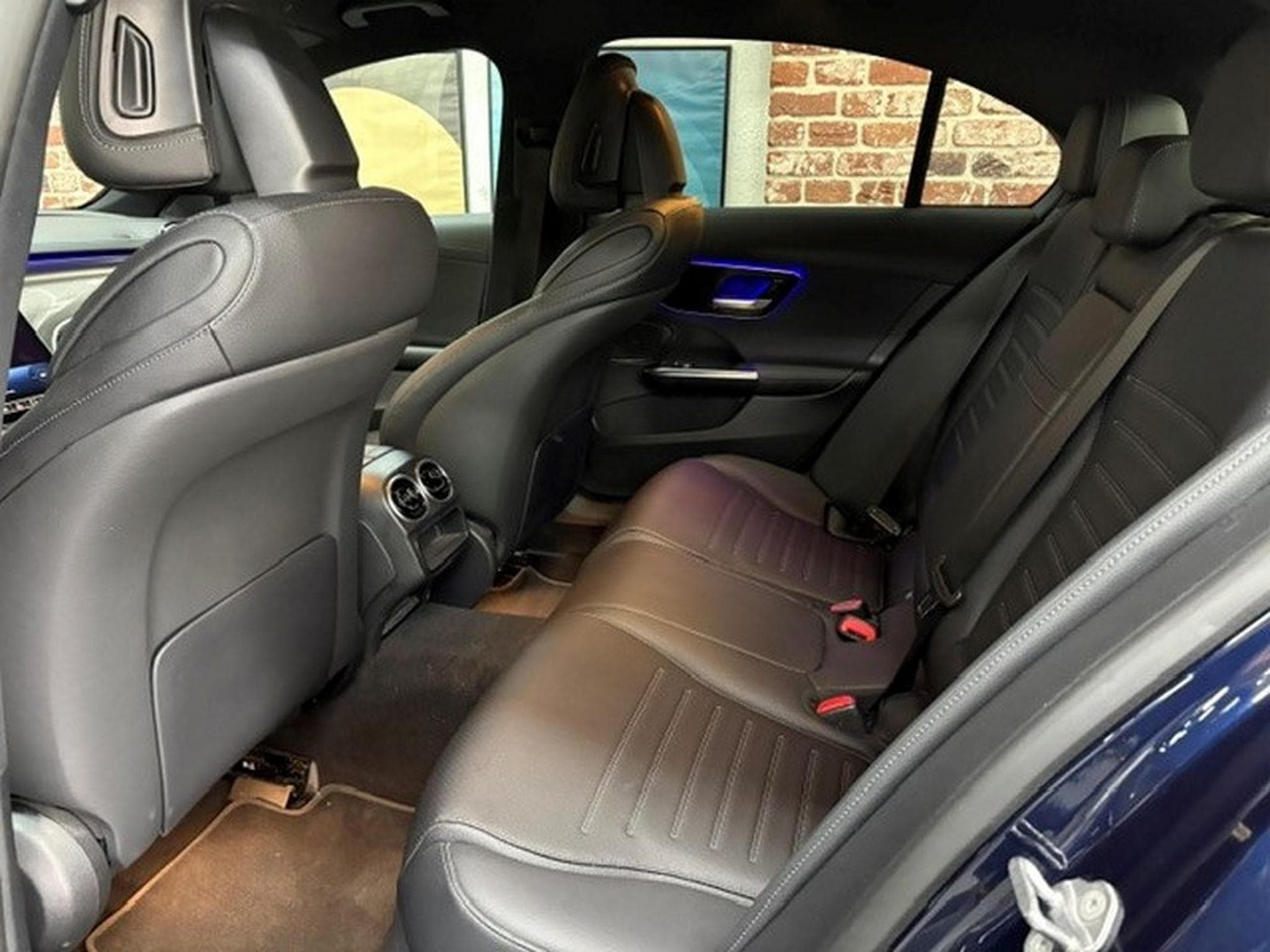 Mercedes C 200 C 200D Limousine 163cv AMG-LINE (2023) - Photo 6