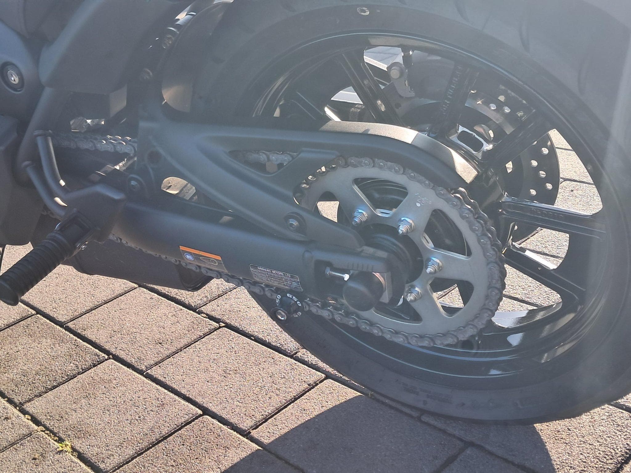 Kawasaki Vulcan S (2024) - Photo 9