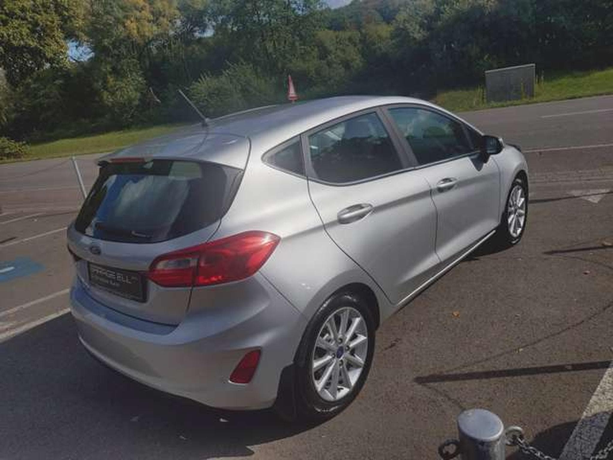 Ford Fiesta Titanium (2017) - Photo 2