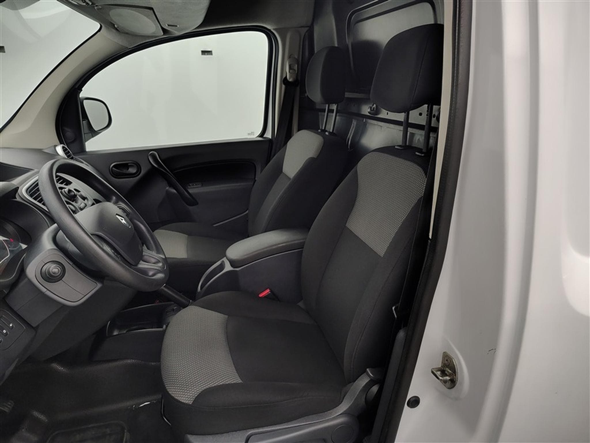 Renault Kangoo 1.5 Blue dCi CLIM (2019) - Photo 7