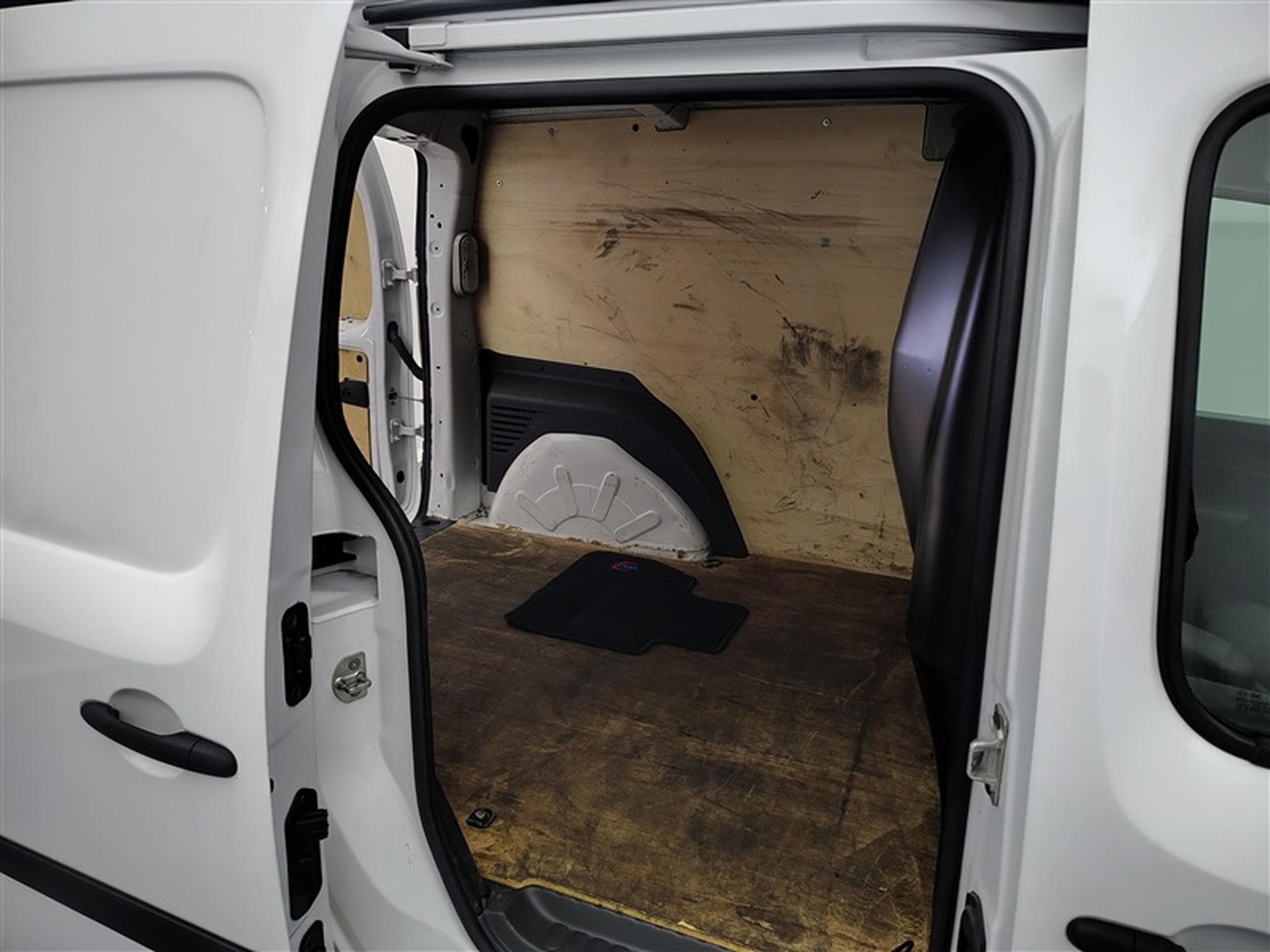 Renault Kangoo 1.5 Blue dCi CLIM (2019) - Photo 13