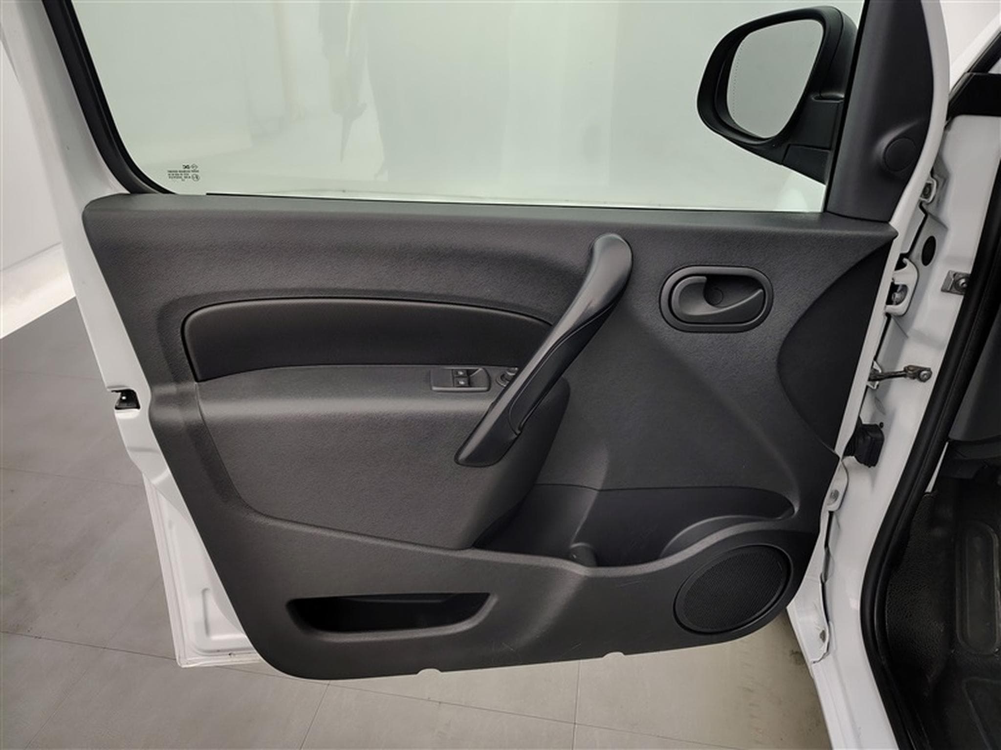 Renault Kangoo 1.5 Blue dCi CLIM (2019) - Photo 16