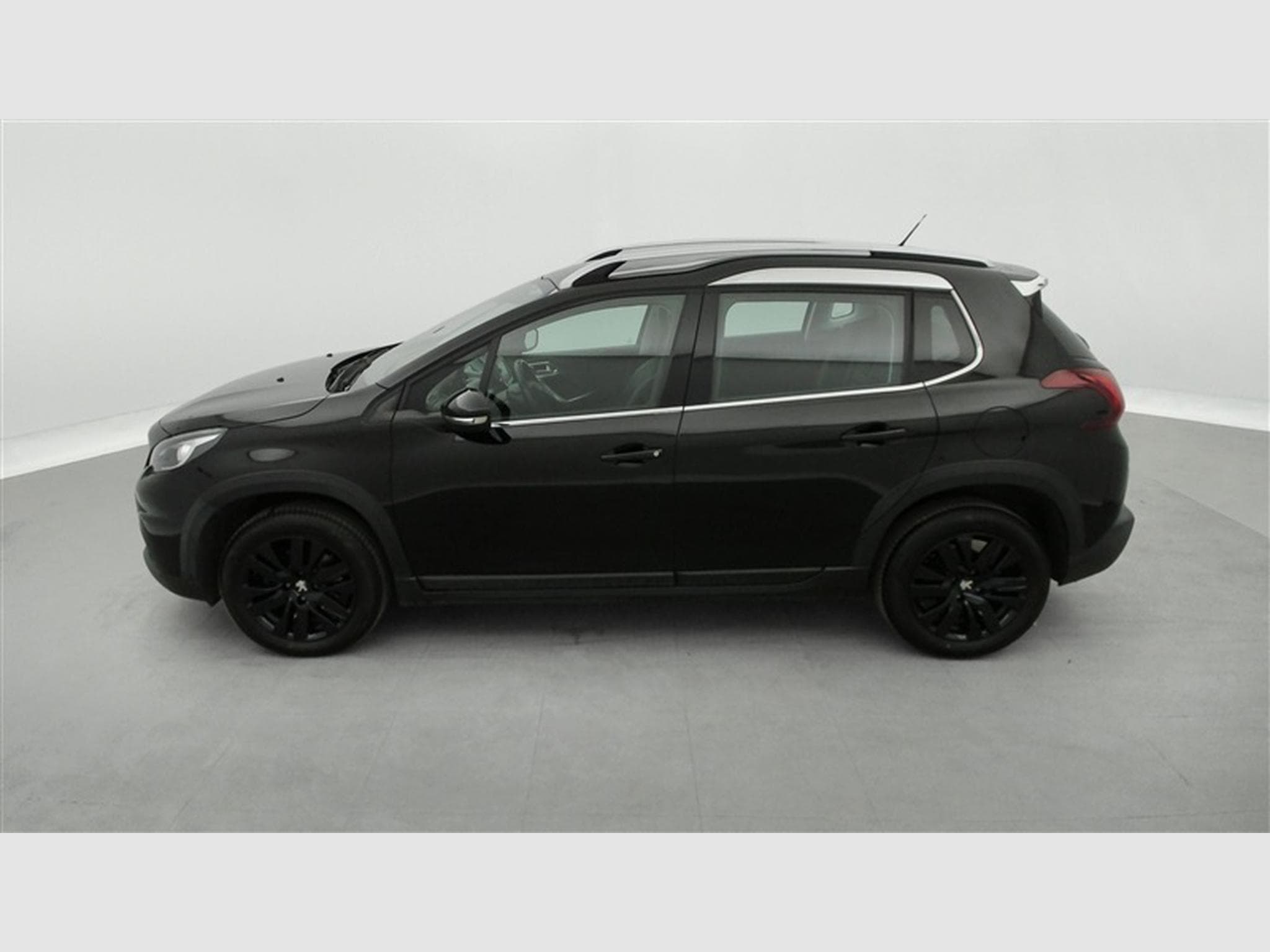 Peugeot 2008 1.2 PureTech Allure S-CUIR / NAVI / CARPLAY (2018) - Photo 3