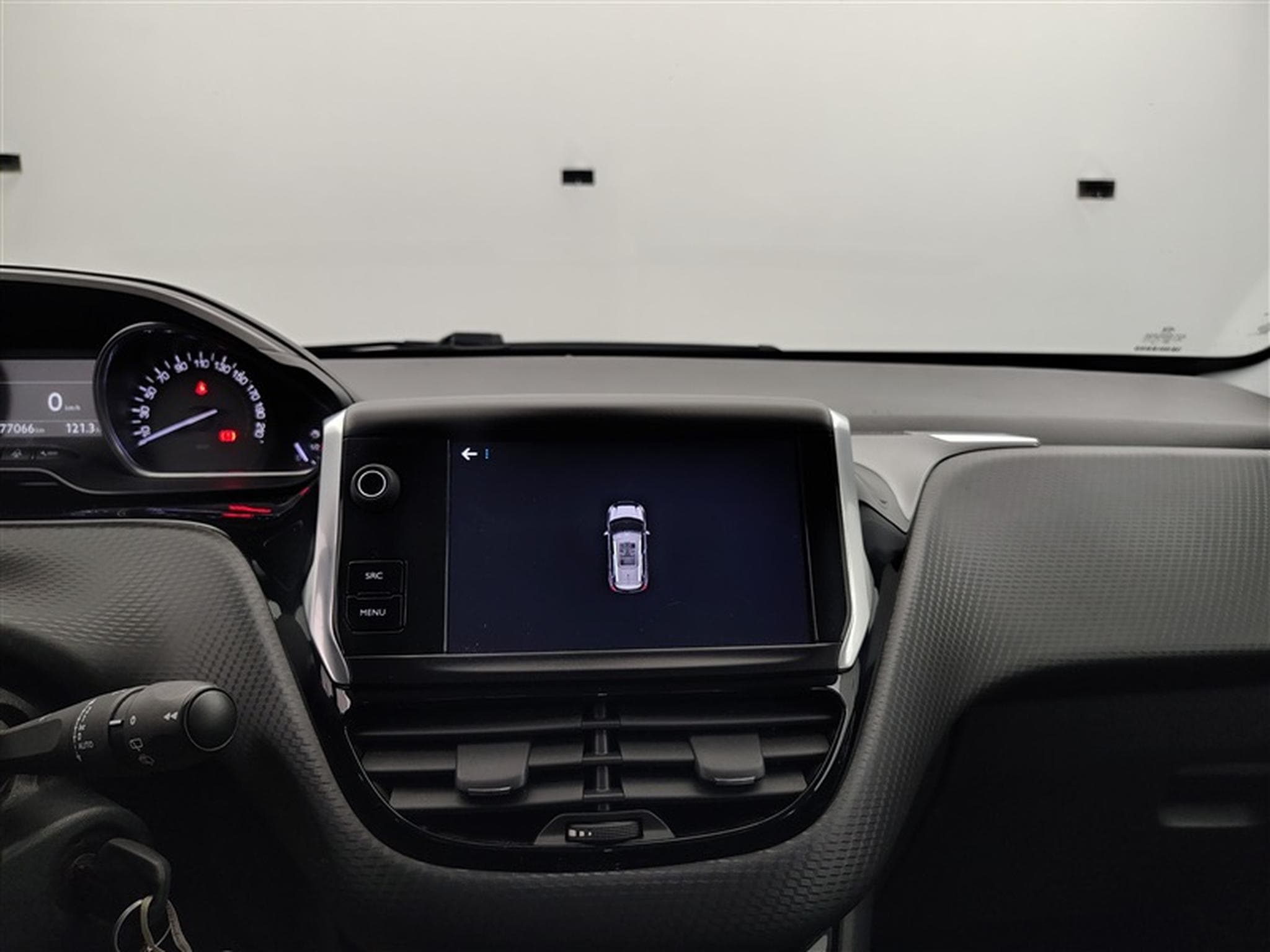 Peugeot 2008 1.2 PureTech Allure S-CUIR / NAVI / CARPLAY (2018) - Photo 17