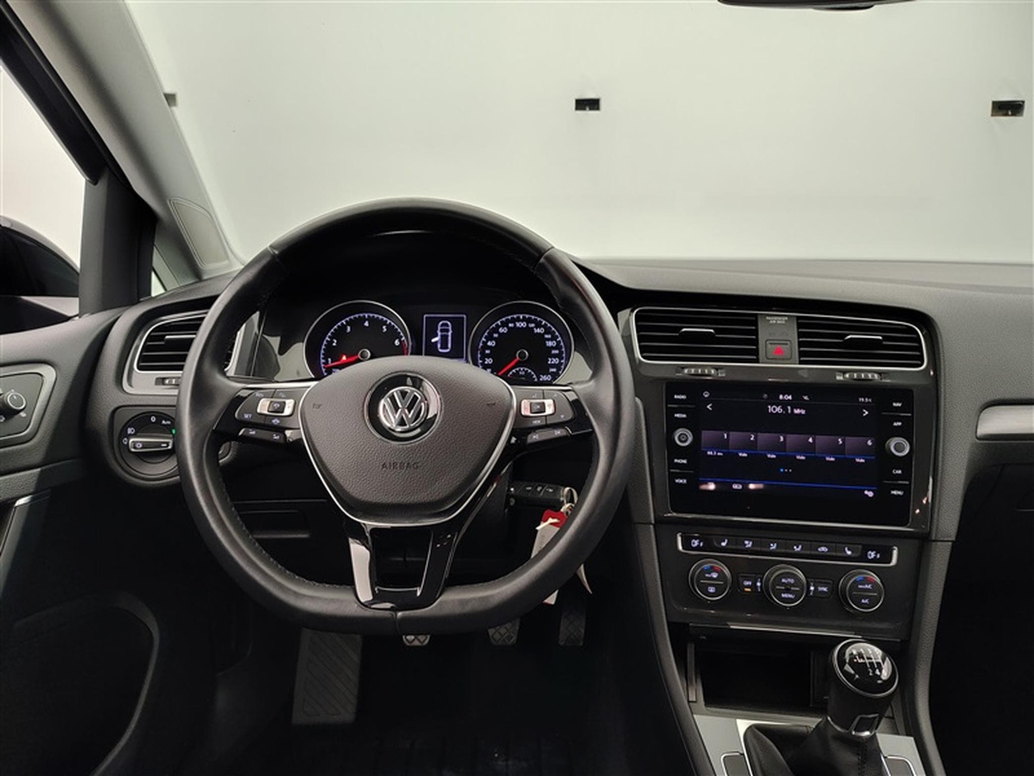 VW Golf 1.4 TSI 150cv Comfortline NAVI / PDC AV+AR / JA 16" (2019) - Photo 9