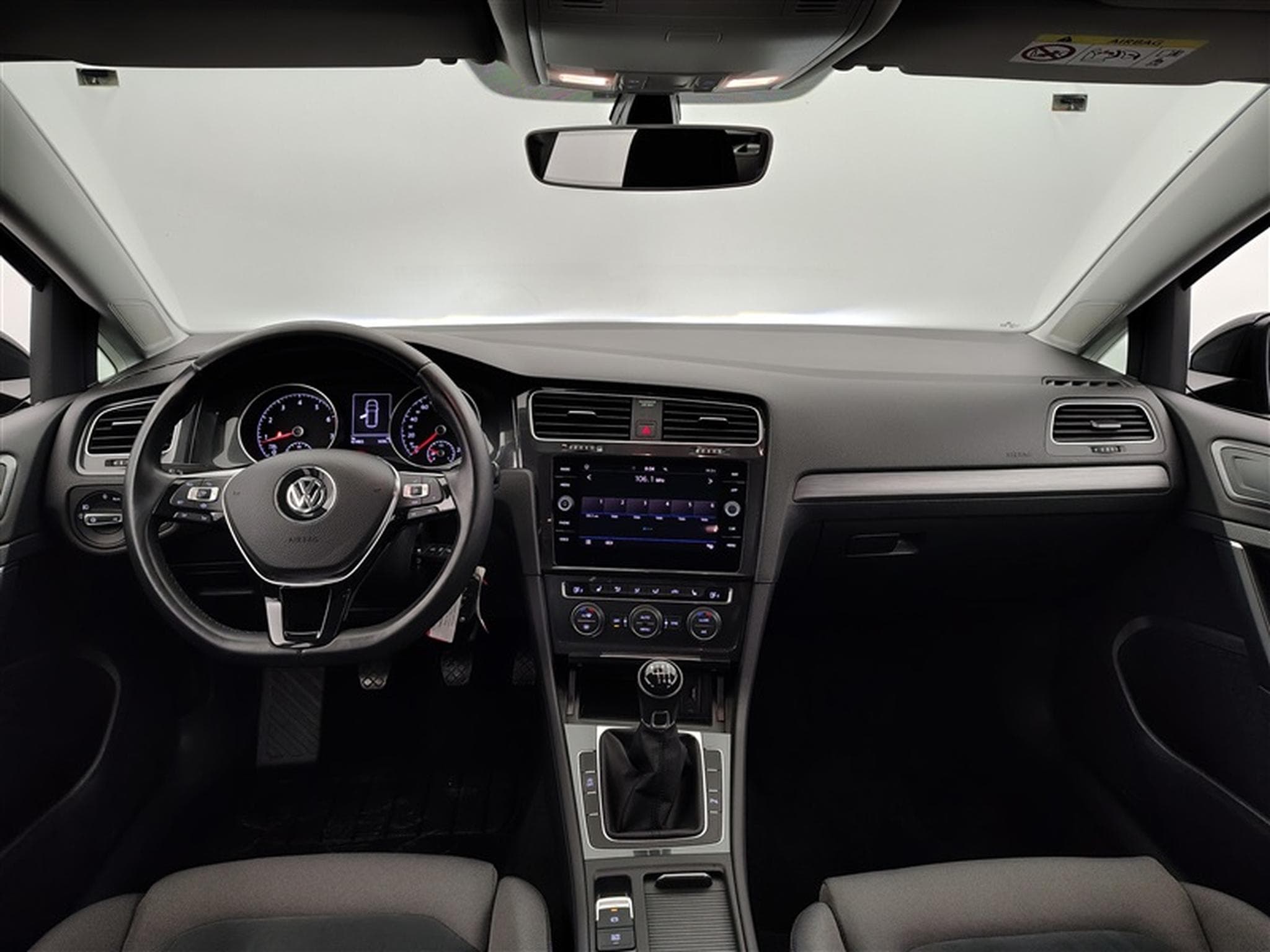 VW Golf 1.4 TSI 150cv Comfortline NAVI / PDC AV+AR / JA 16" (2019) - Photo 8