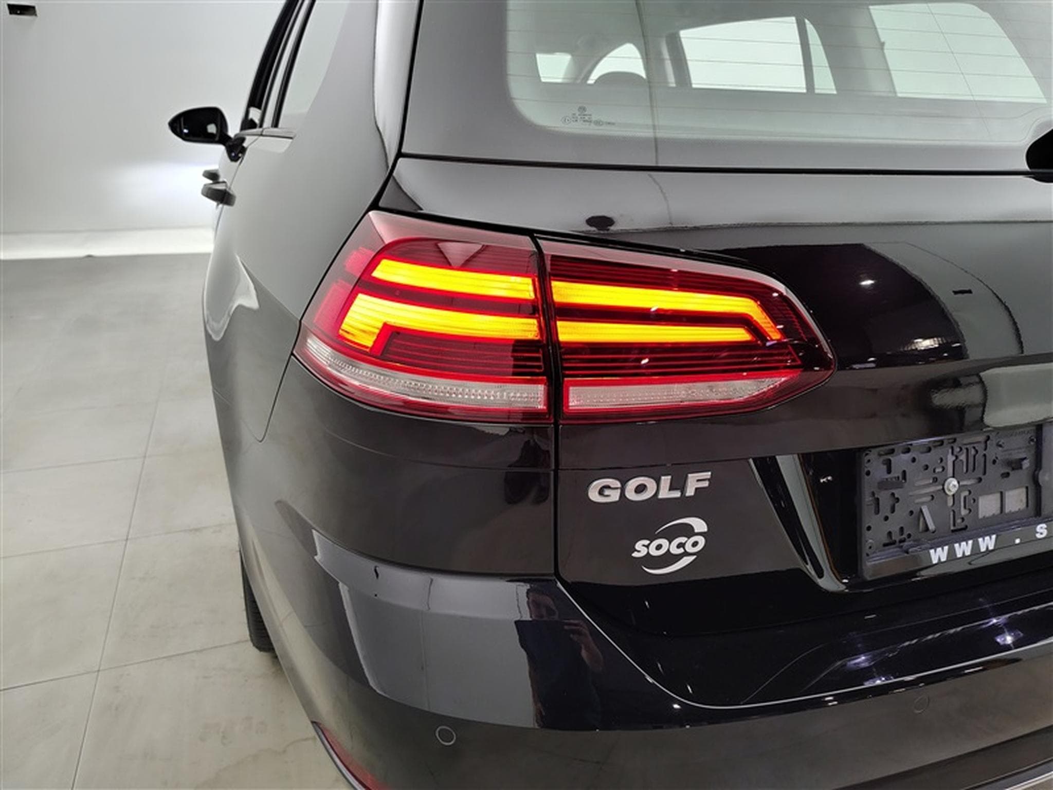VW Golf 1.4 TSI 150cv Comfortline NAVI / PDC AV+AR / JA 16" (2019) - Photo 16