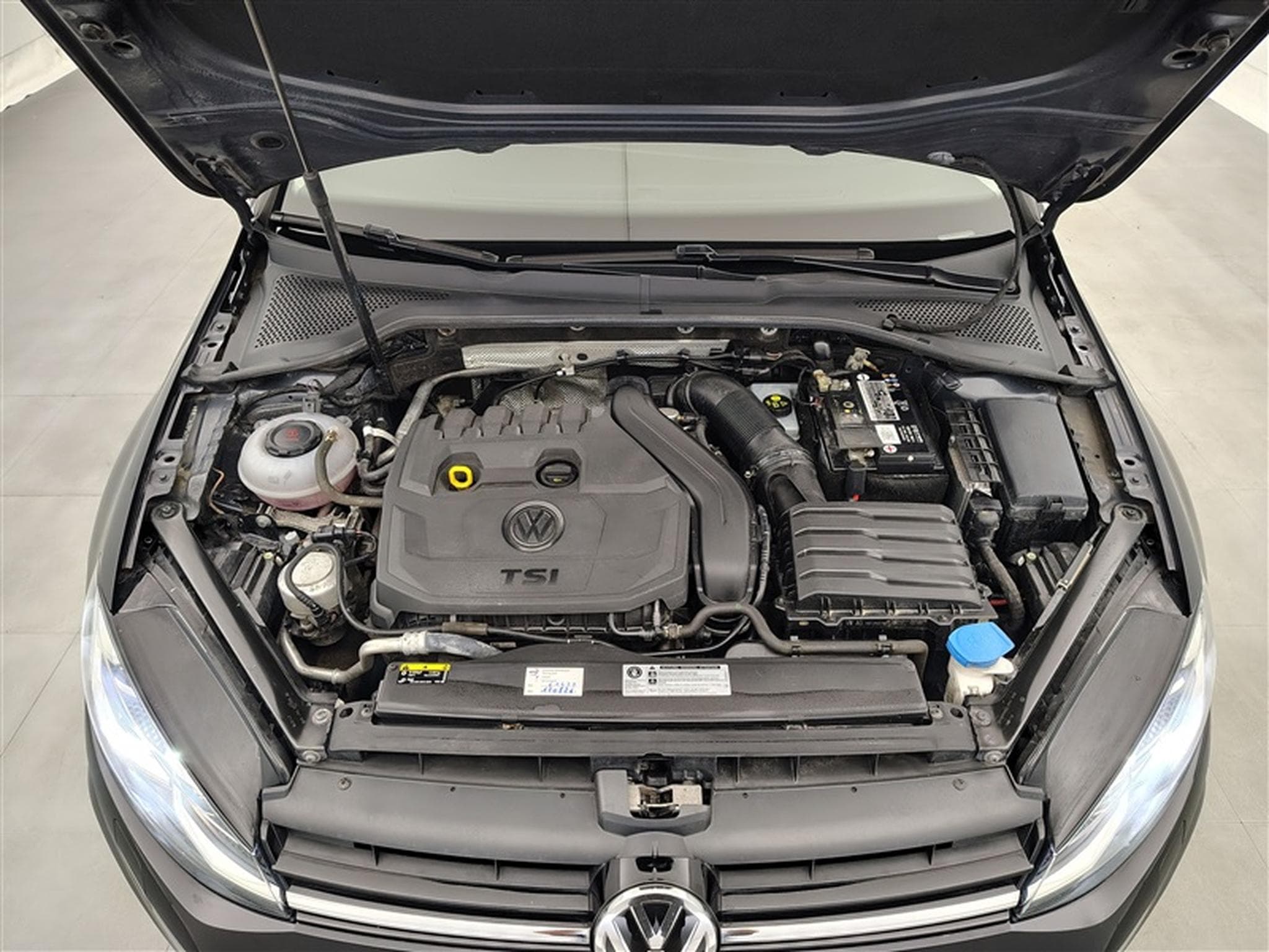 VW Golf 1.4 TSI 150cv Comfortline NAVI / PDC AV+AR / JA 16" (2019) - Photo 19