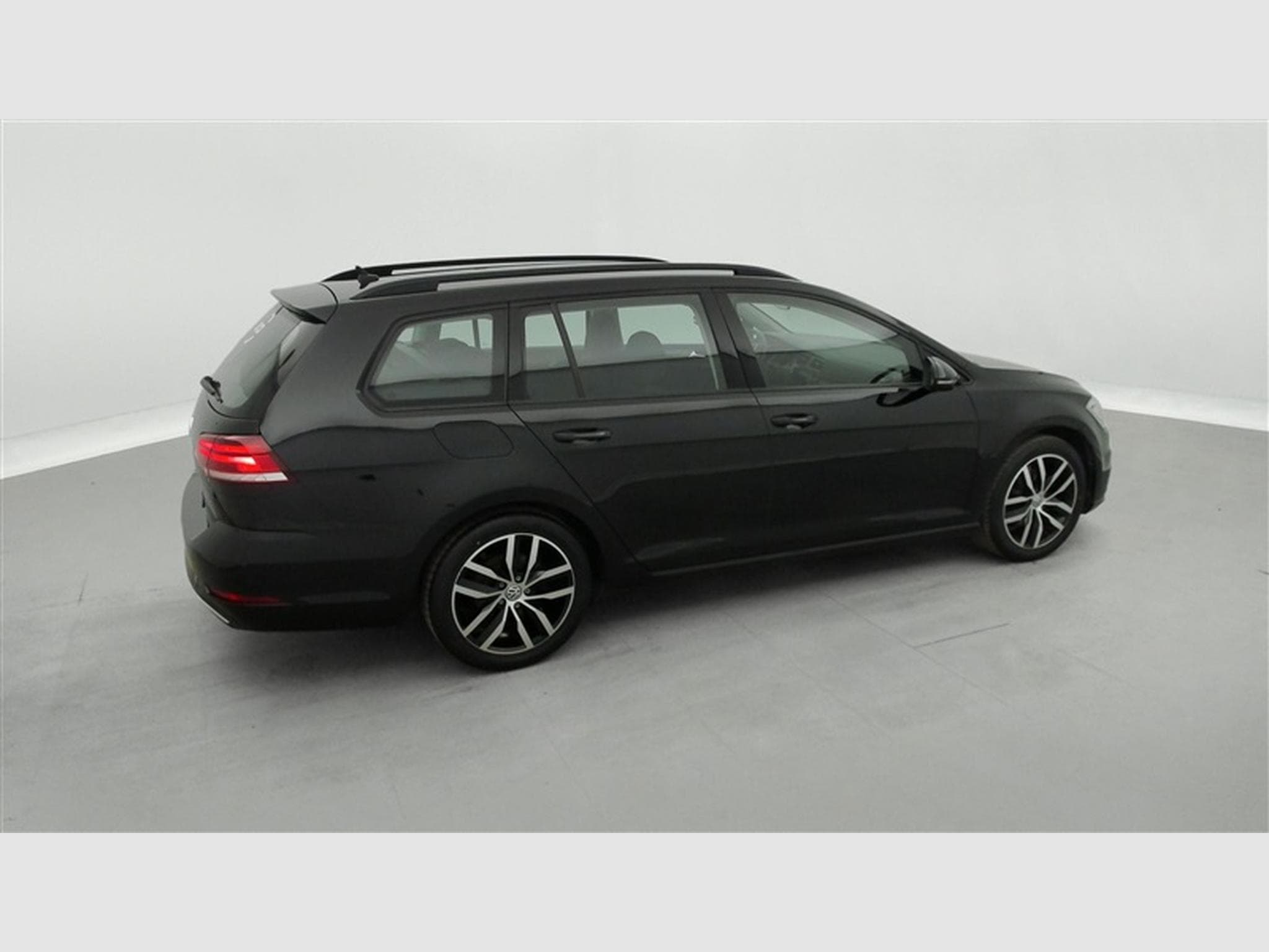 VW Golf 1.4 TSI 150cv Comfortline NAVI / PDC AV+AR / JA 16" (2019) - Photo 25
