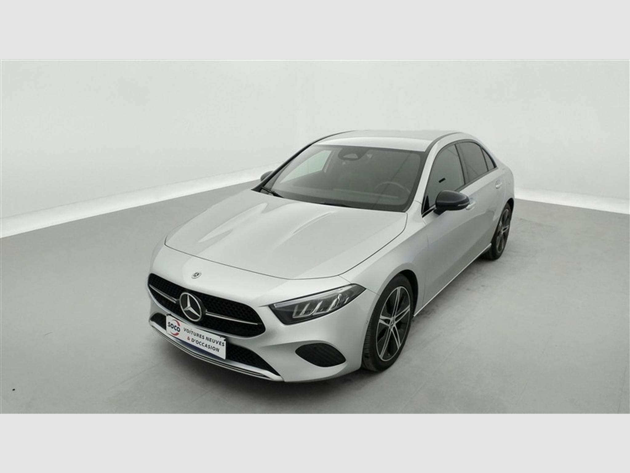 Mercedes A 180 A 180 d Luxury LINE CUIR/NAVI/FULL LED/JA/PDC AV AR (2023) - Photo 1
