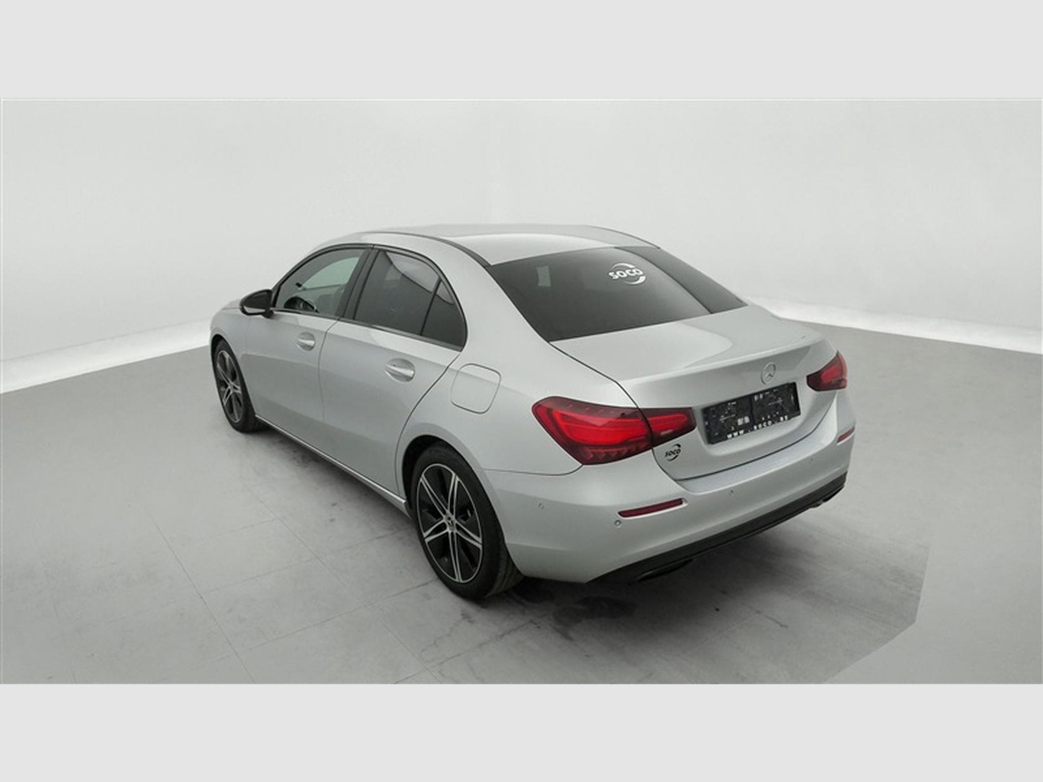 Mercedes A 180 A 180 d Luxury LINE CUIR/NAVI/FULL LED/JA/PDC AV AR (2023) - Photo 2