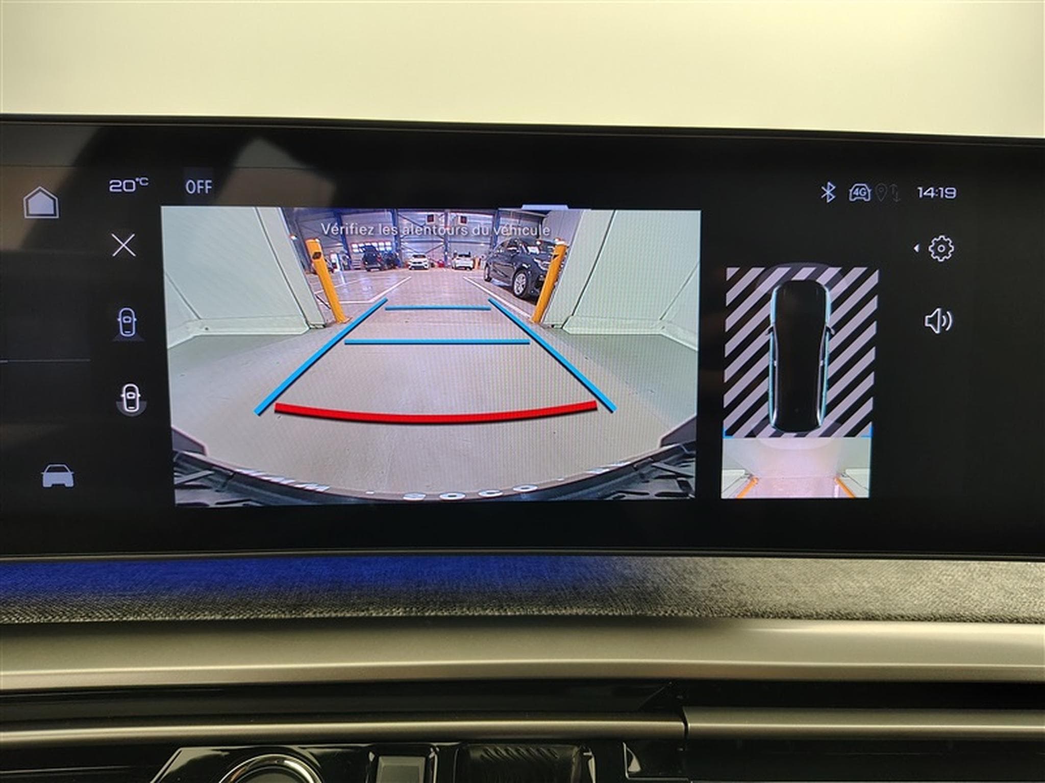 Peugeot 5008 1.2 HYBRID 136cv e-DSC6 GT Pack 7pl. NAVI / CAMERA 360° (2025) - Photo 18