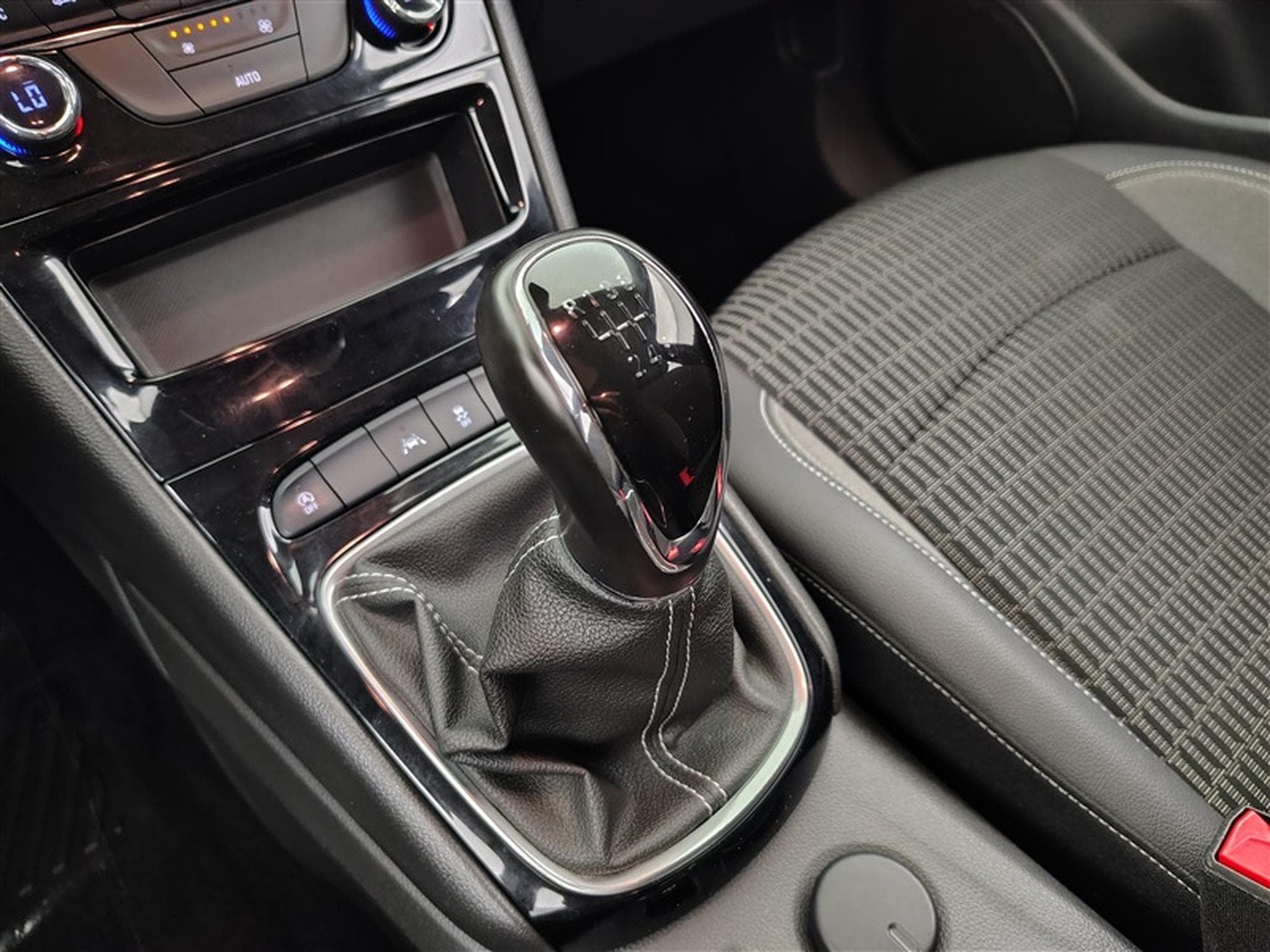 Opel Astra 1.2 Turbo Elegance S/S°NAV°CARPLAY°CAM°FULL LED°PDC AV-AR°JA (2021) - Photo 12