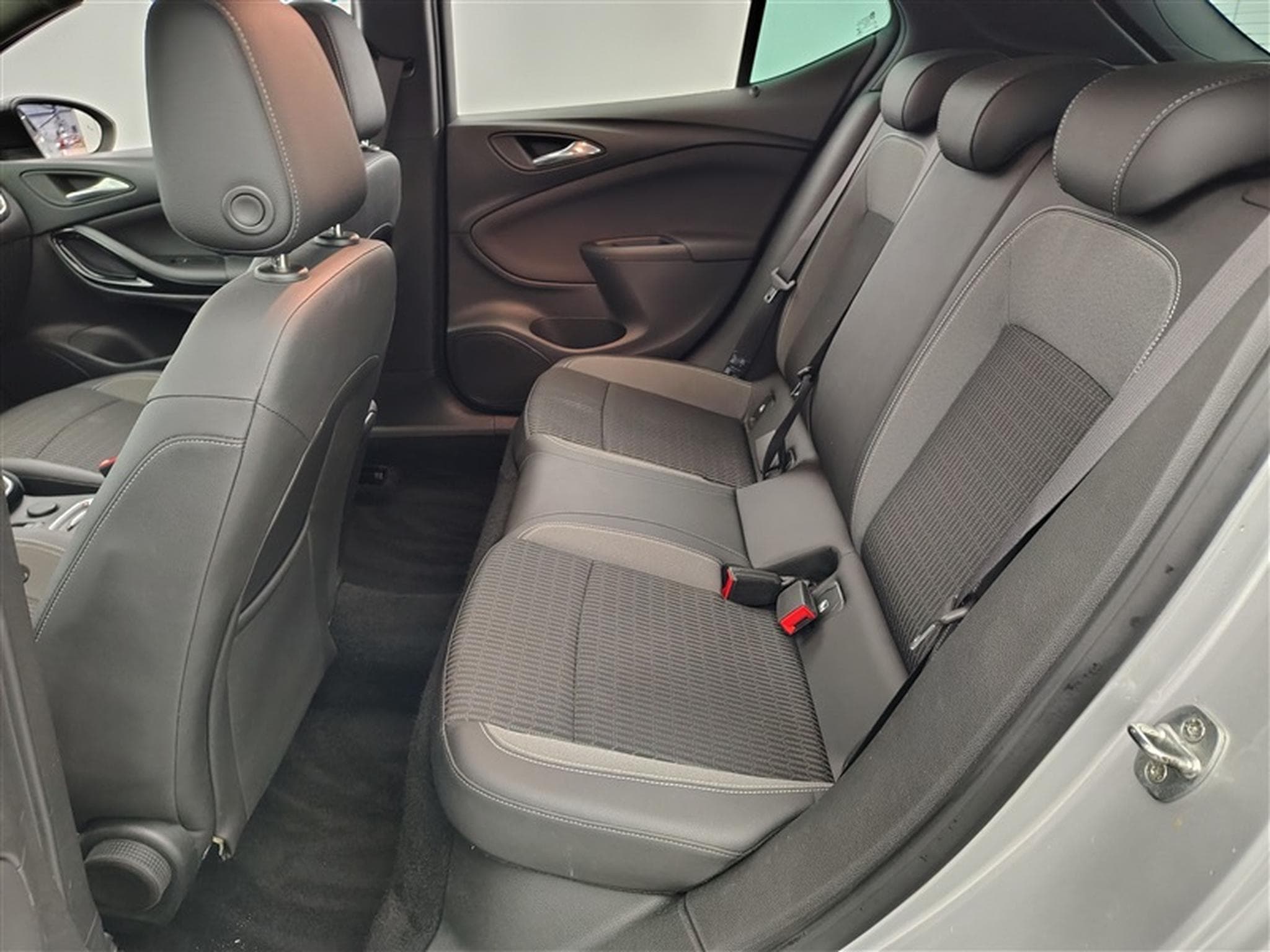 Opel Astra 1.2 Turbo Elegance S/S°NAV°CARPLAY°CAM°FULL LED°PDC AV-AR°JA (2021) - Photo 13