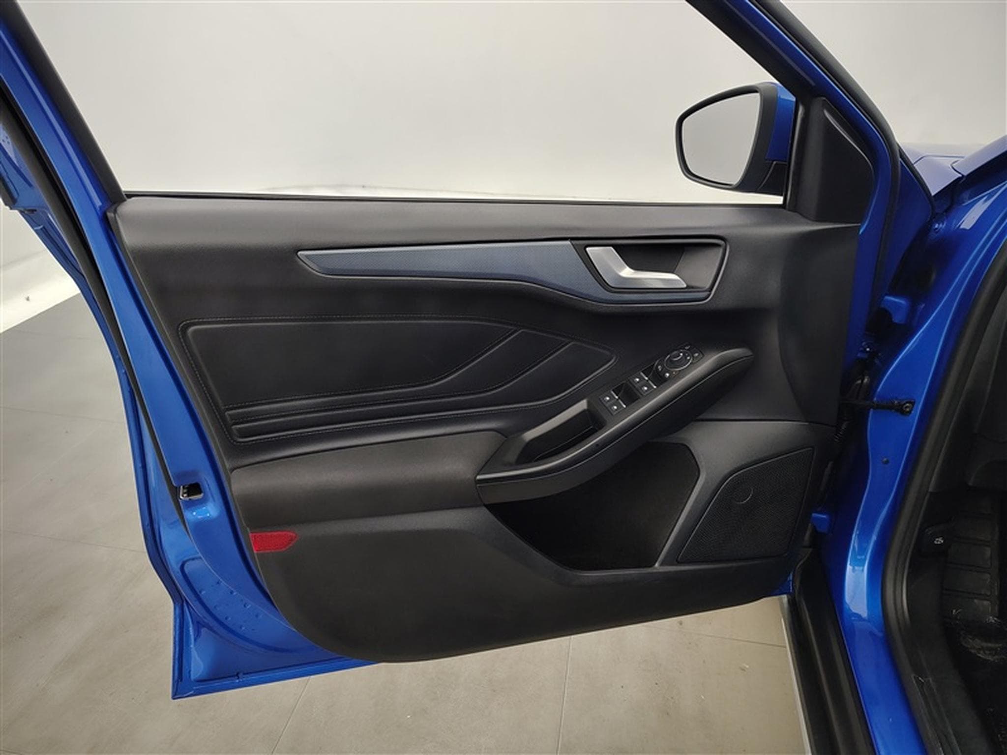 Ford Focus 1.0 EcoBoost 125cv Powershift Active NAVI / FULL LED (2023) - Photo 17