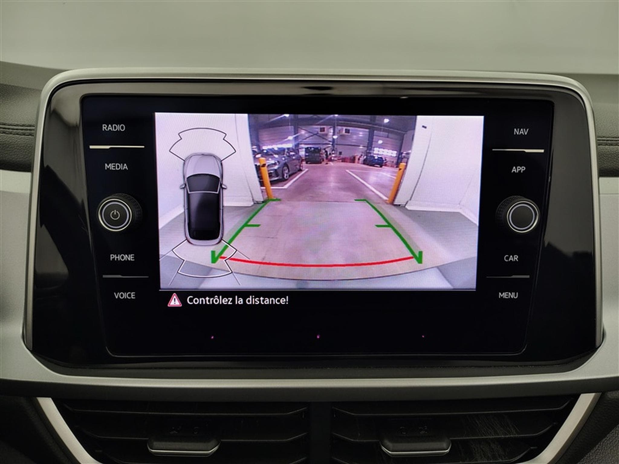 VW T-Roc Cabriolet 1.5 TSI Style DSG CLIM/NAVI/CAMERA (2022) - Photo 17