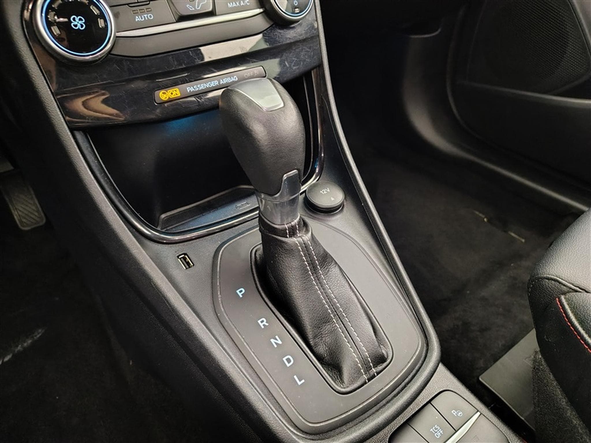 Ford Puma 1.0 EcoBoost mHEV ST-Line V (2023) - Photo 12
