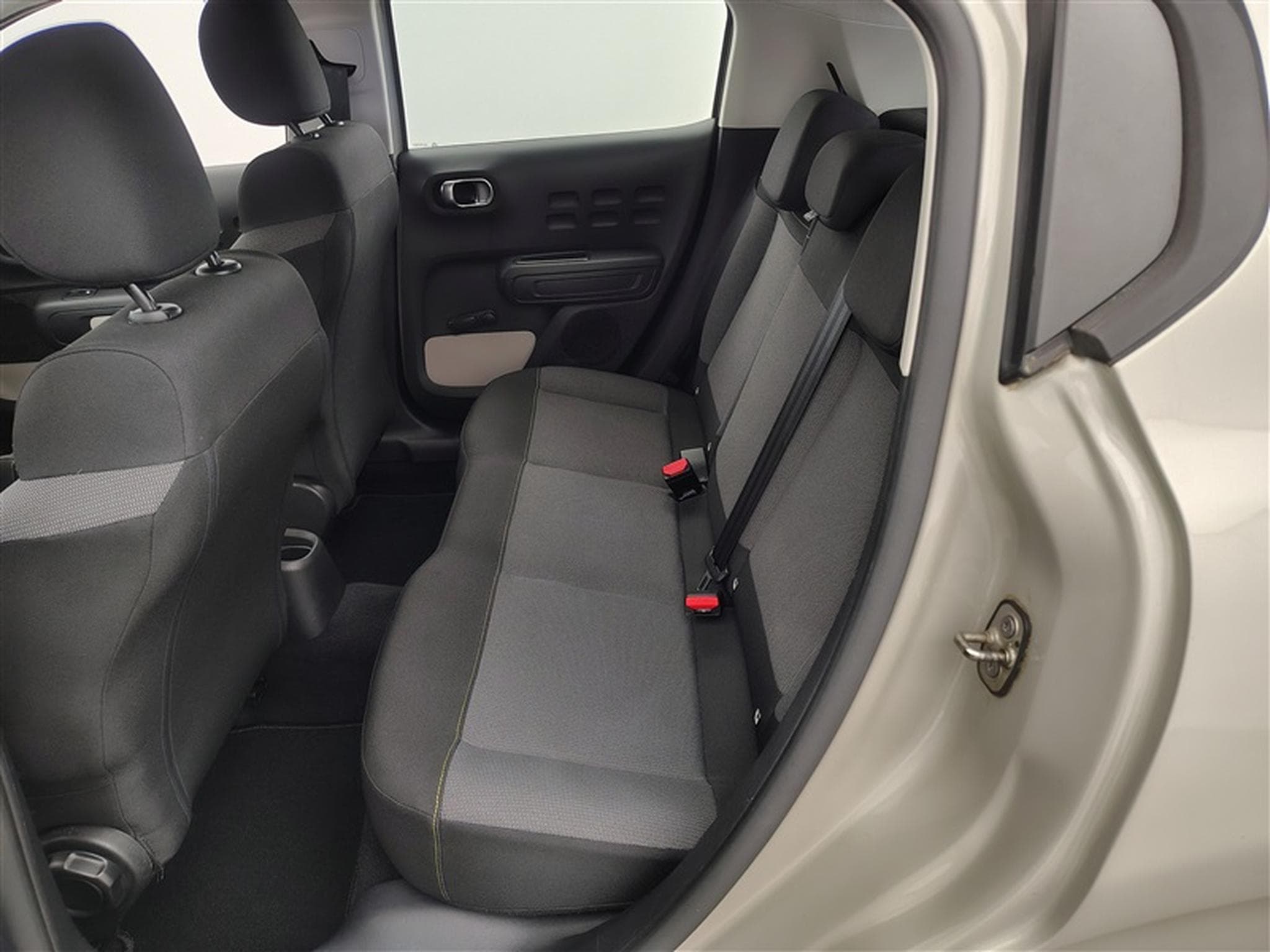 Citroën C3 1.2i PureTech 82Cv Live (2021) - Photo 13