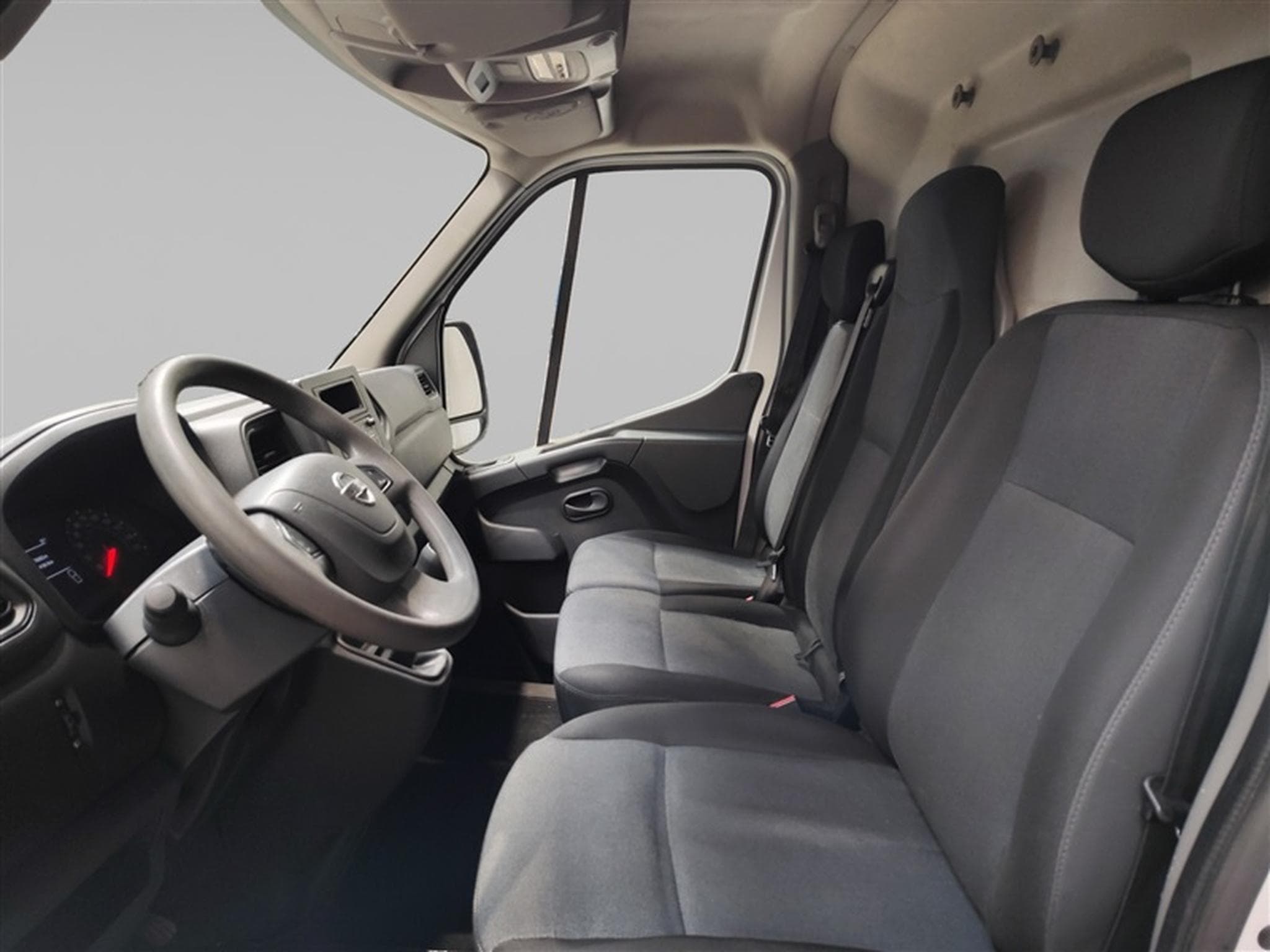 Nissan Interstar 2.3 dCi 35 L2H2 Airco / PDC (2023) - Photo 7