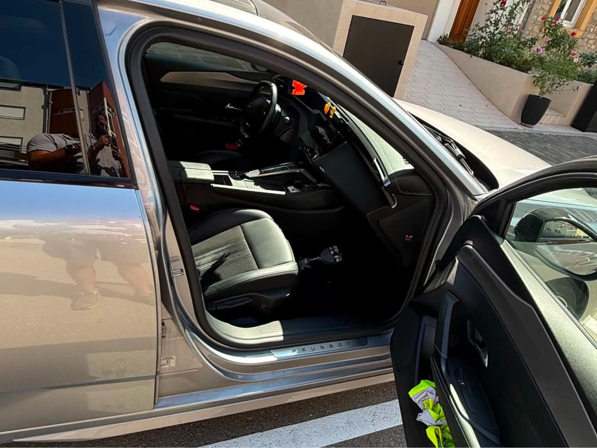 Peugeot 308 New 308 GT 1.5 BLUEHDI (2022) - Photo 5