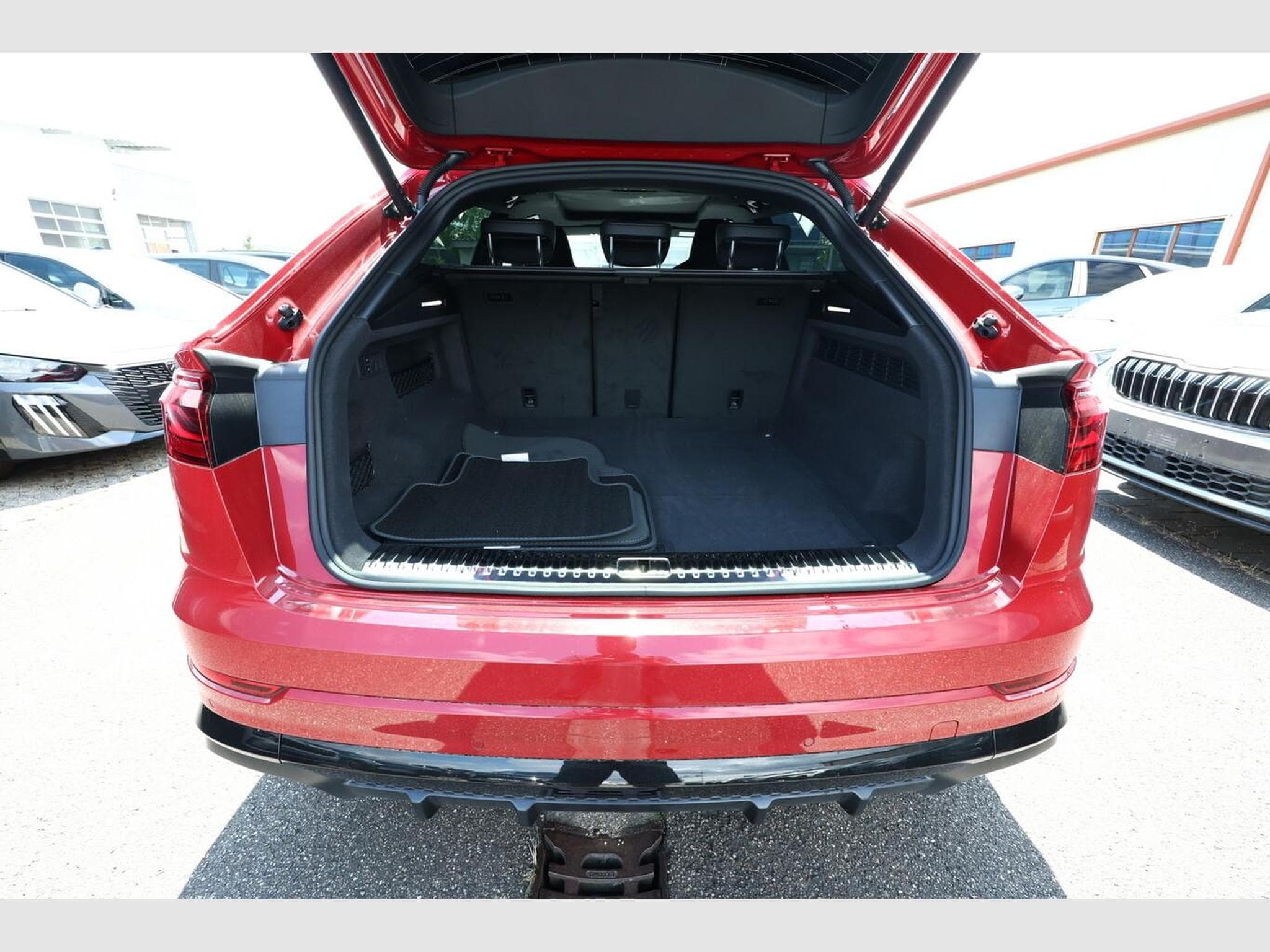 Audi Q8 S line (2026) - Foto 11