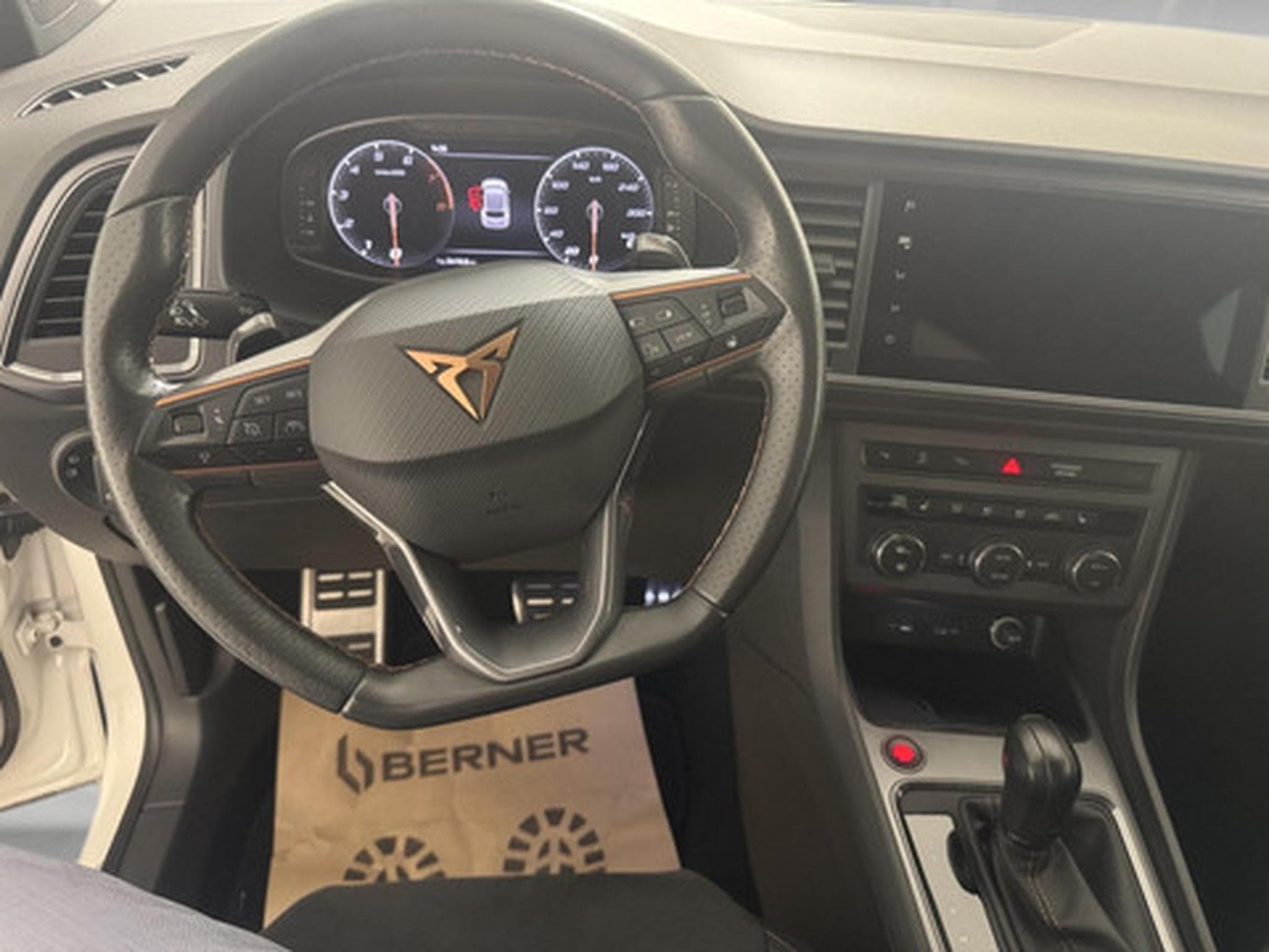 Cupra Ateca 2.0 TSI 221kW DSG (2023) - Foto 6