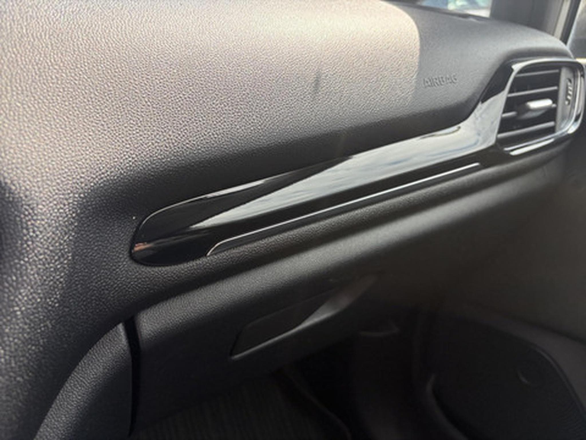 Ford Fiesta 1.0i EcoBoost MHEV 92kW Titanium (2023) - Photo 10