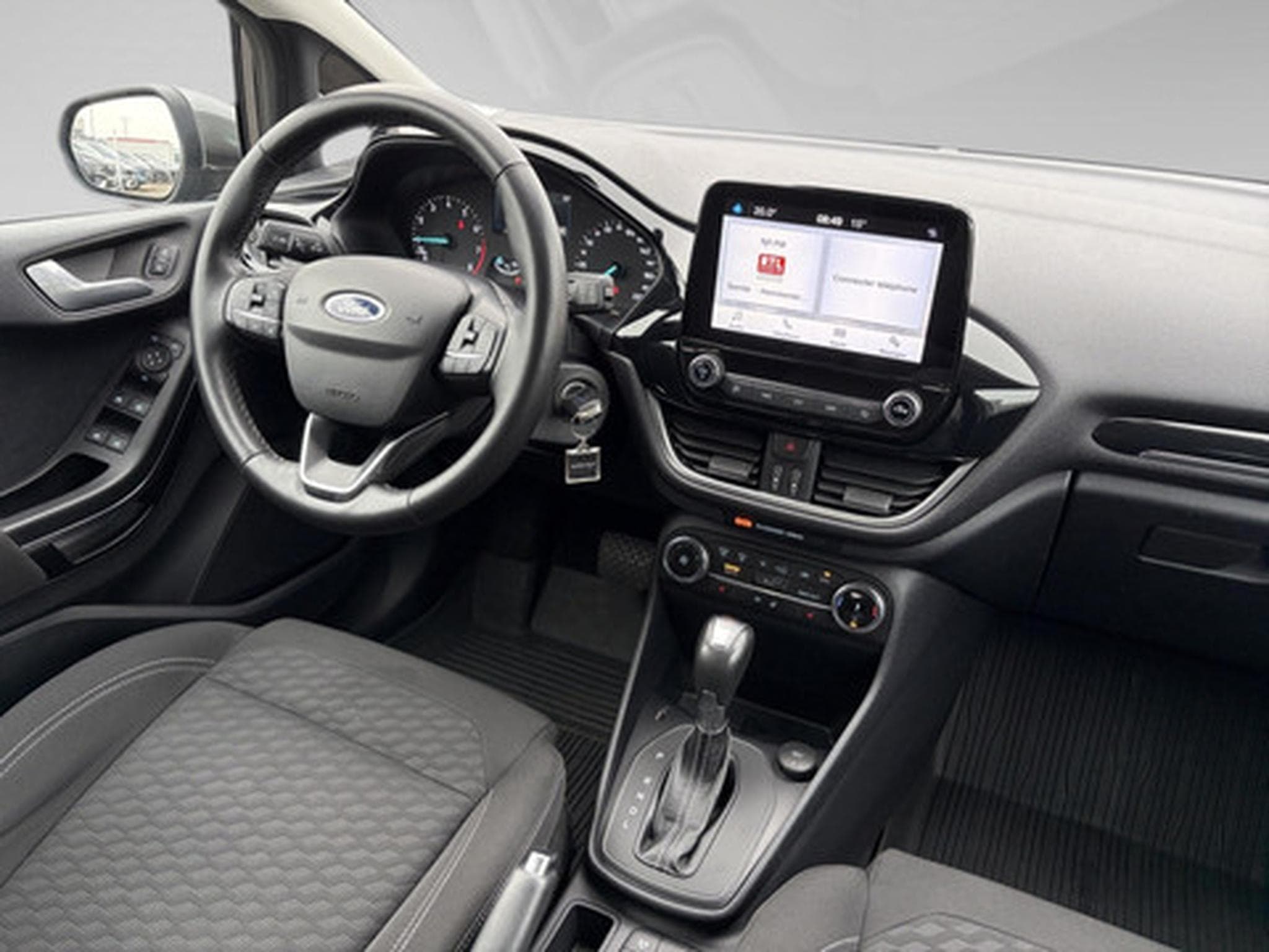 Ford Fiesta 1.0i EcoBoost MHEV 92kW DCT Titanium (2023) - Photo 6