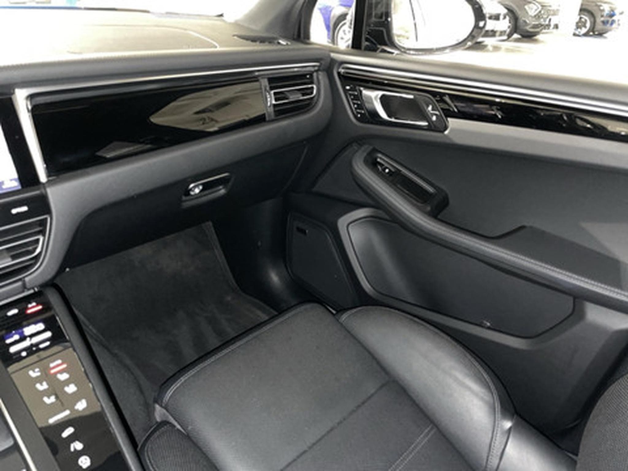 Porsche Macan Macan S (2022) - Photo 9