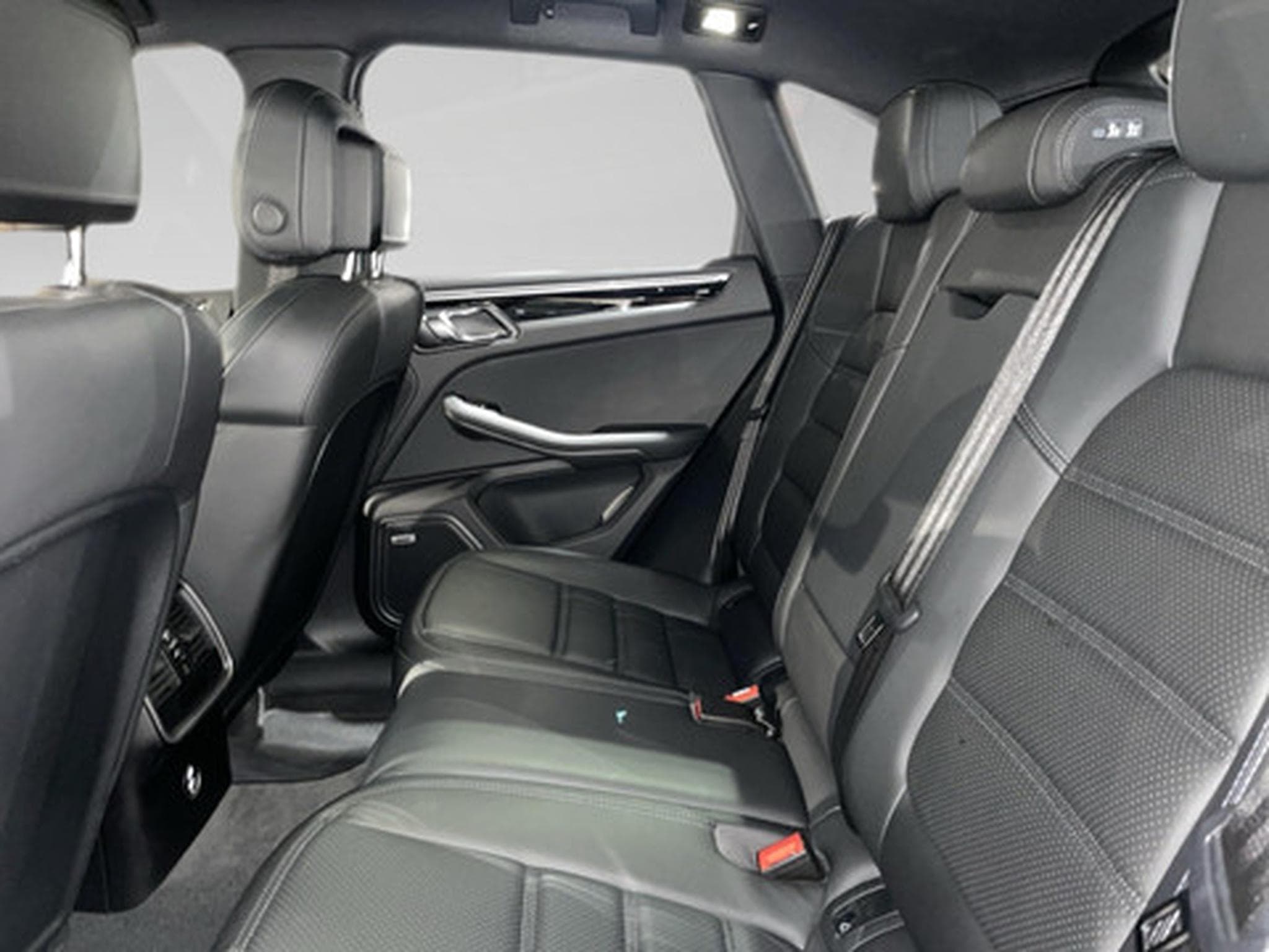 Porsche Macan Macan S (2022) - Photo 11