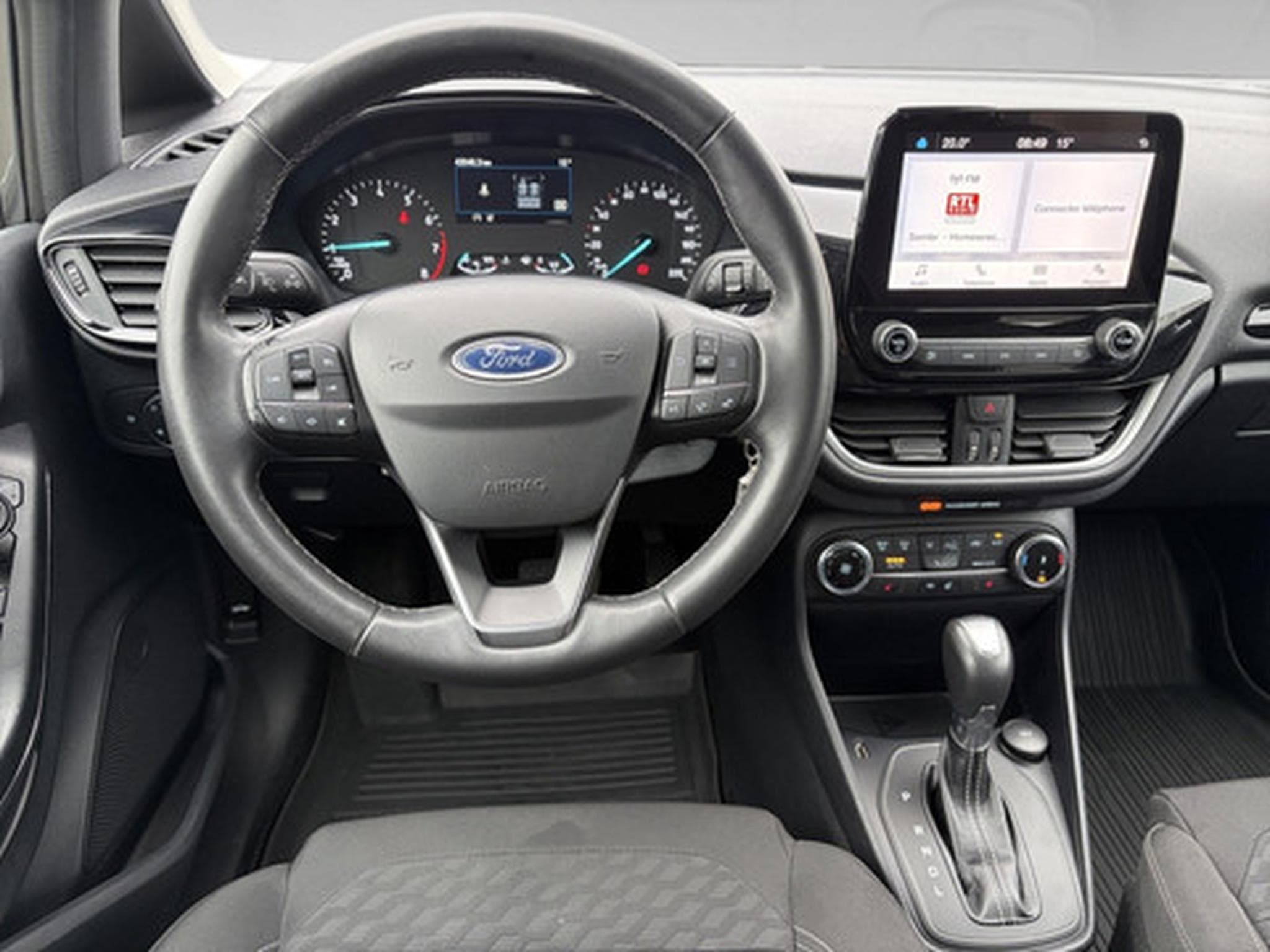 Ford Fiesta 1.0i EcoBoost MHEV 92kW DCT Titanium (2023) - Photo 7