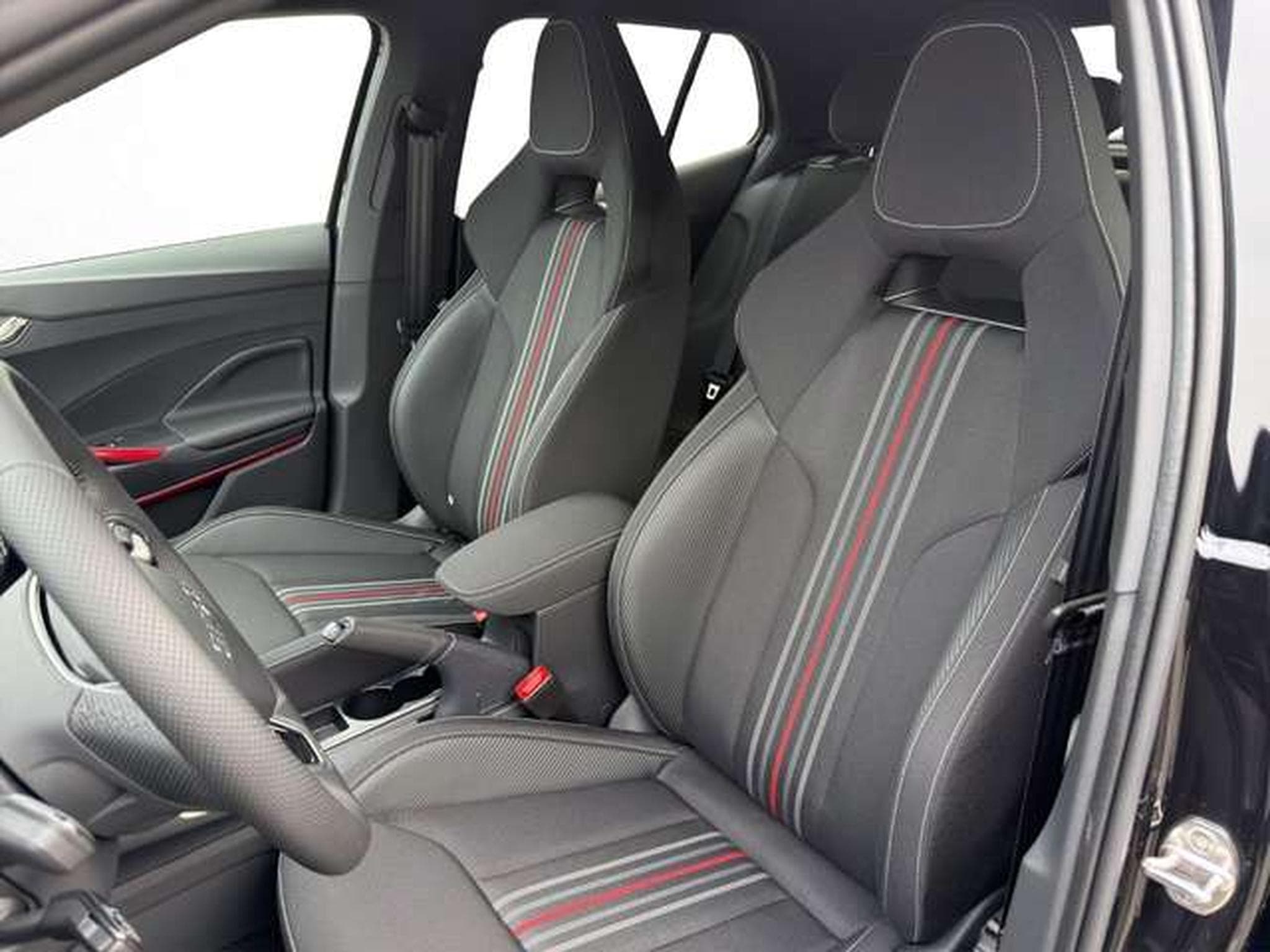 Skoda Fabia 1,5 DSG MONTE CARLO/Kamera/Kessy/5-J Garan (2026) - Photo 9