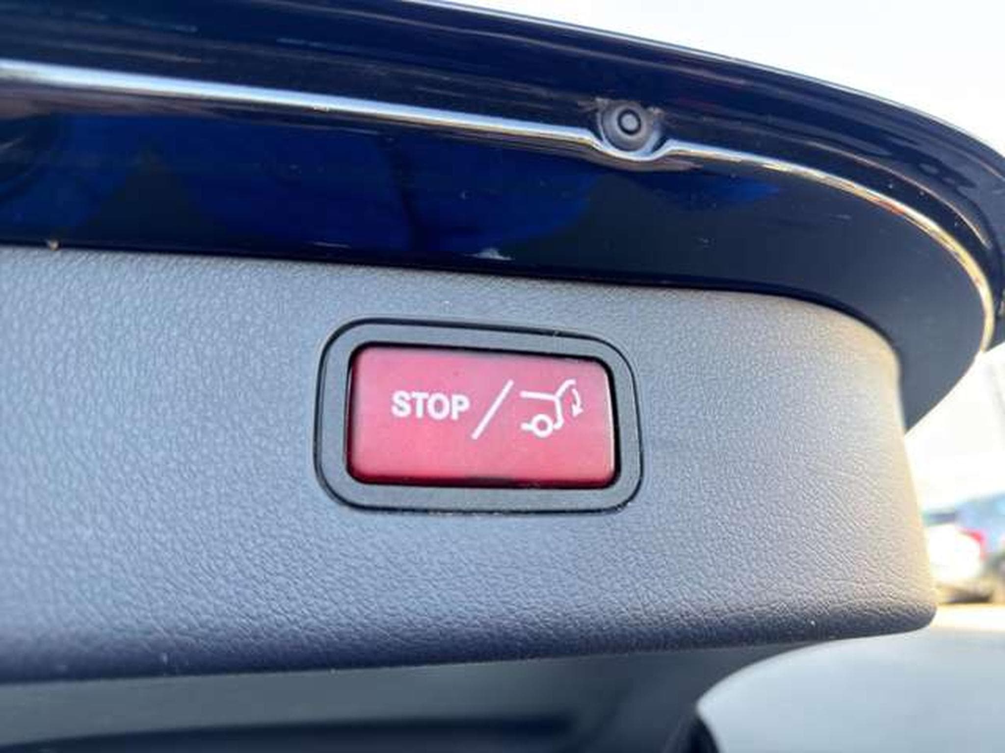 Mercedes C 200 T 4Matic Avantgarde/Pano/Navi/Side-Assist (2022) - Photo 24
