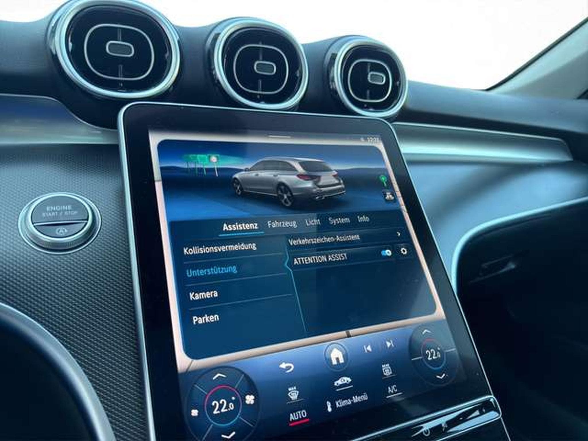 Mercedes C 200 T 4Matic Avantgarde/Pano/Navi/Side-Assist (2022) - Photo 22