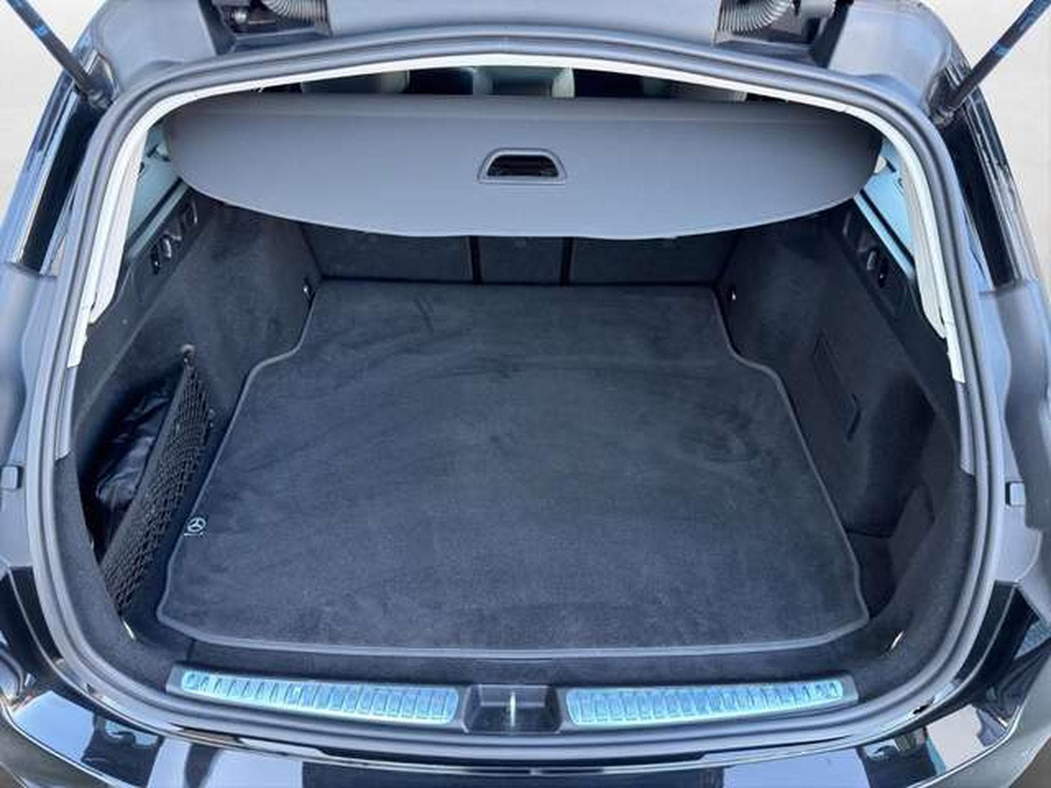 Mercedes C 200 T 4Matic Avantgarde/Pano/Navi/Side-Assist (2022) - Photo 28