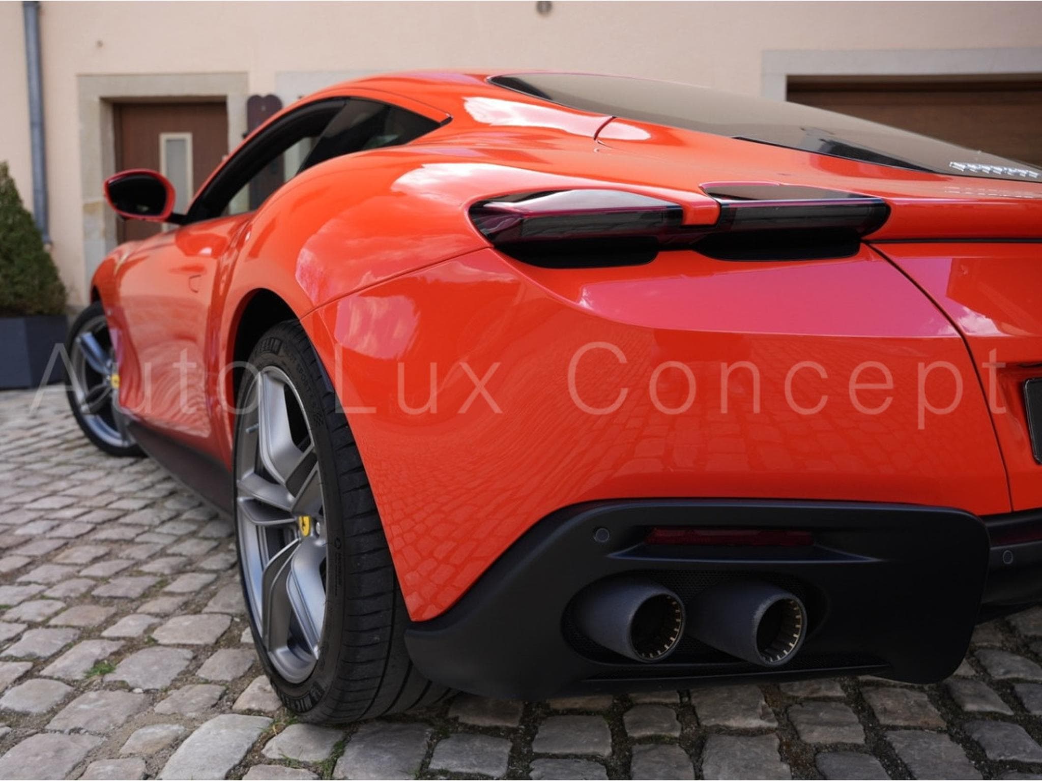 Ferrari Roma Rosso Dino (2021) - Foto 12