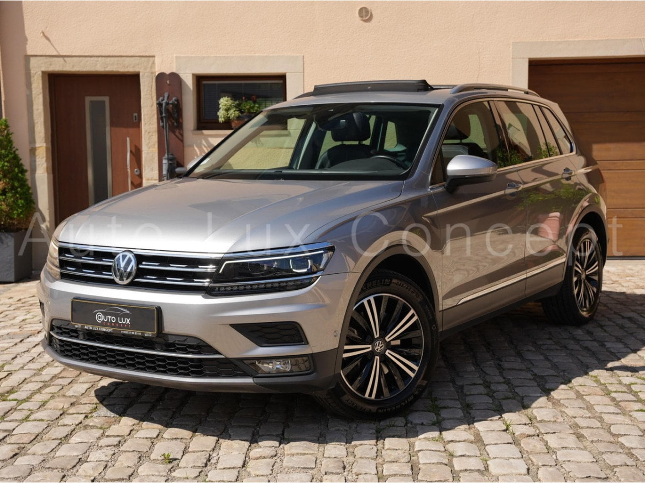VW Tiguan 2.0 TSI 180 Carat Exclusive 4Motion DSG7 (2018) - Foto 1
