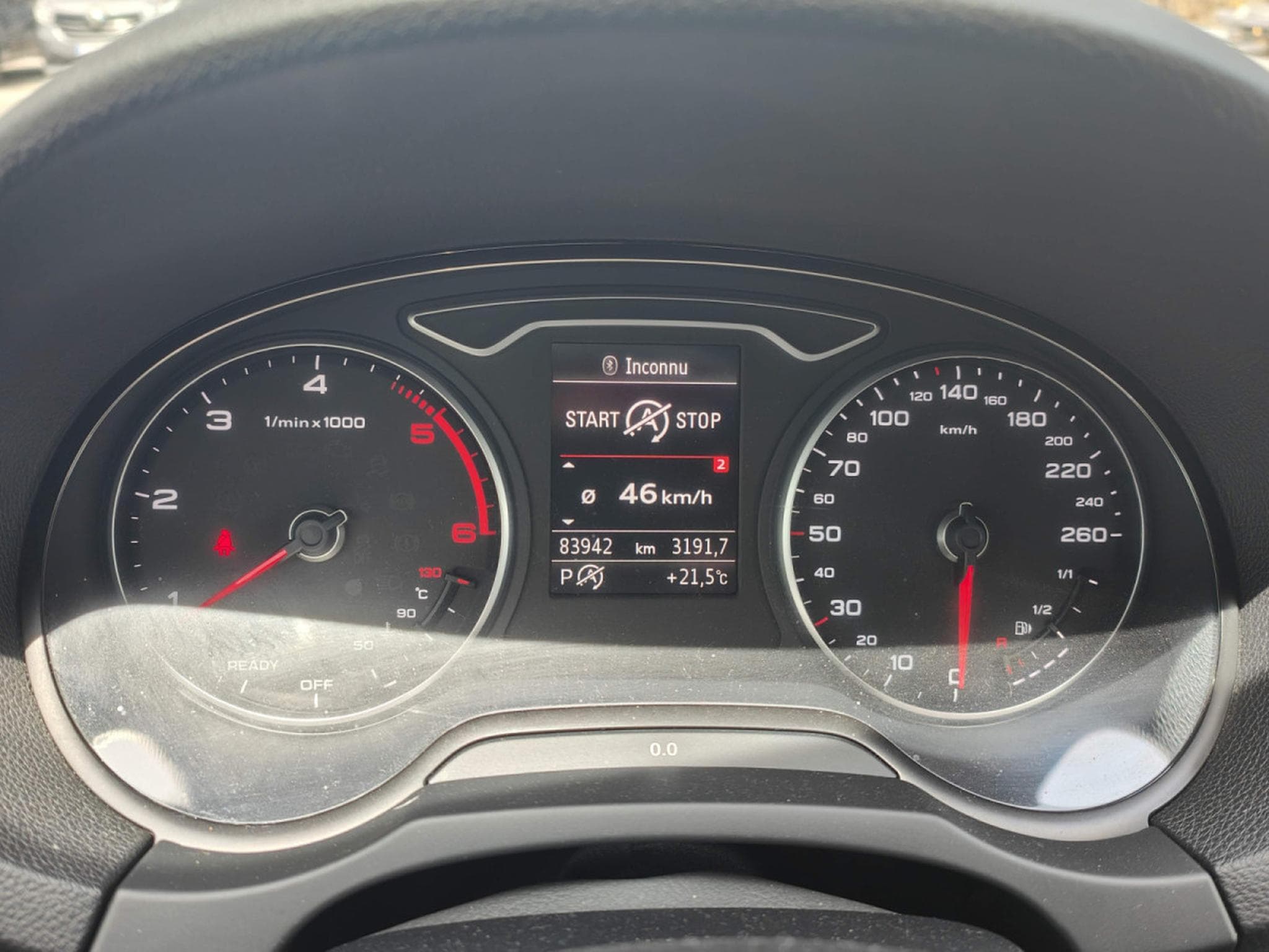 Audi A3 30 TDI AMBITION GPS CARPLAY CLIM AUTO APS AV/AR (2019) - Foto 14