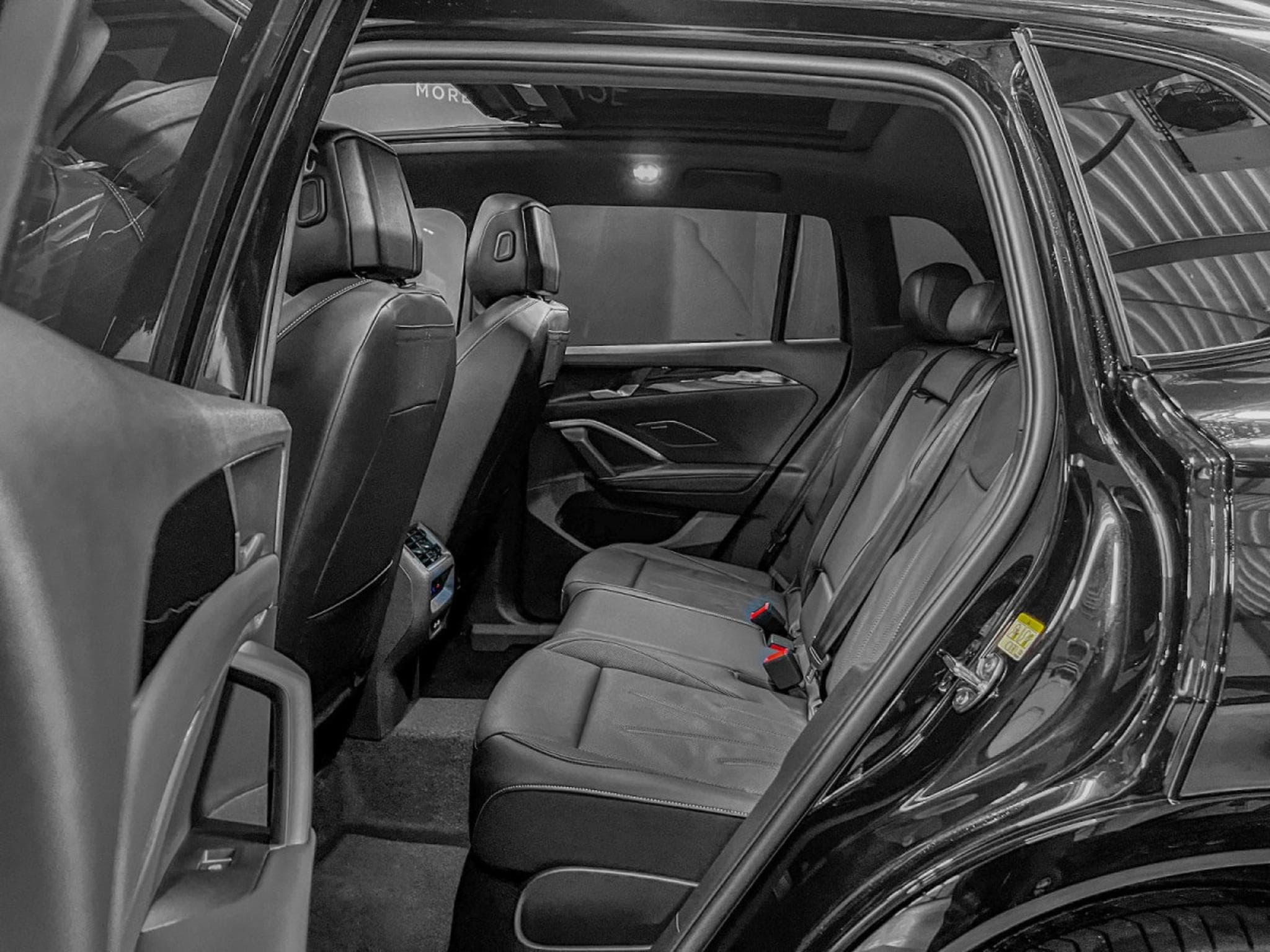 VW Tiguan Tiguan 2.0 TDI/DSG/4Motion R-Line/ AHK/Pano/360°/Leder/VOLL (2026) - Foto 5