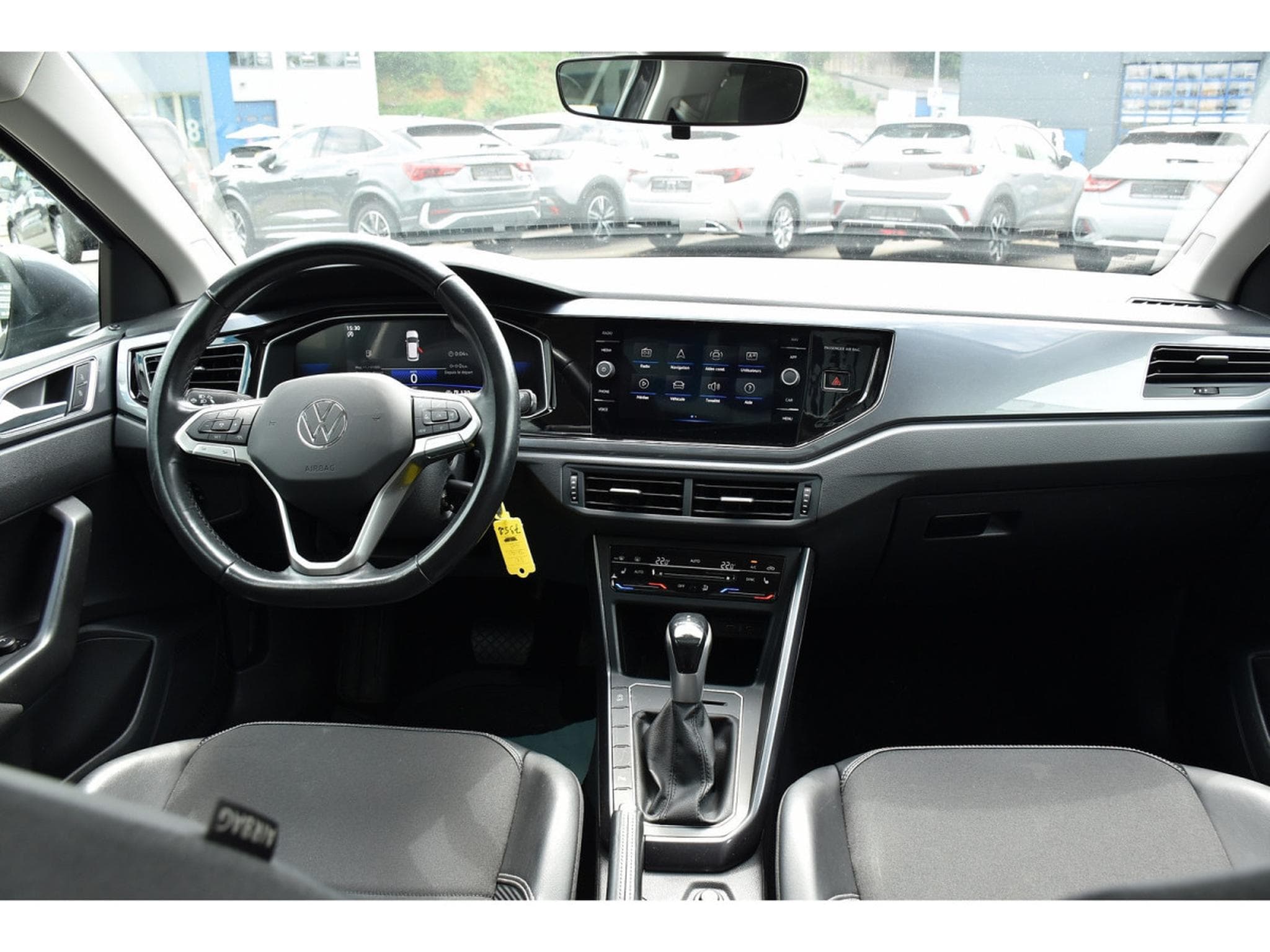 VW Taigo 1.0 TSI Style DSG TO ACC TRAVEL LED ATT RMQ JA17 (2022) - Foto 10
