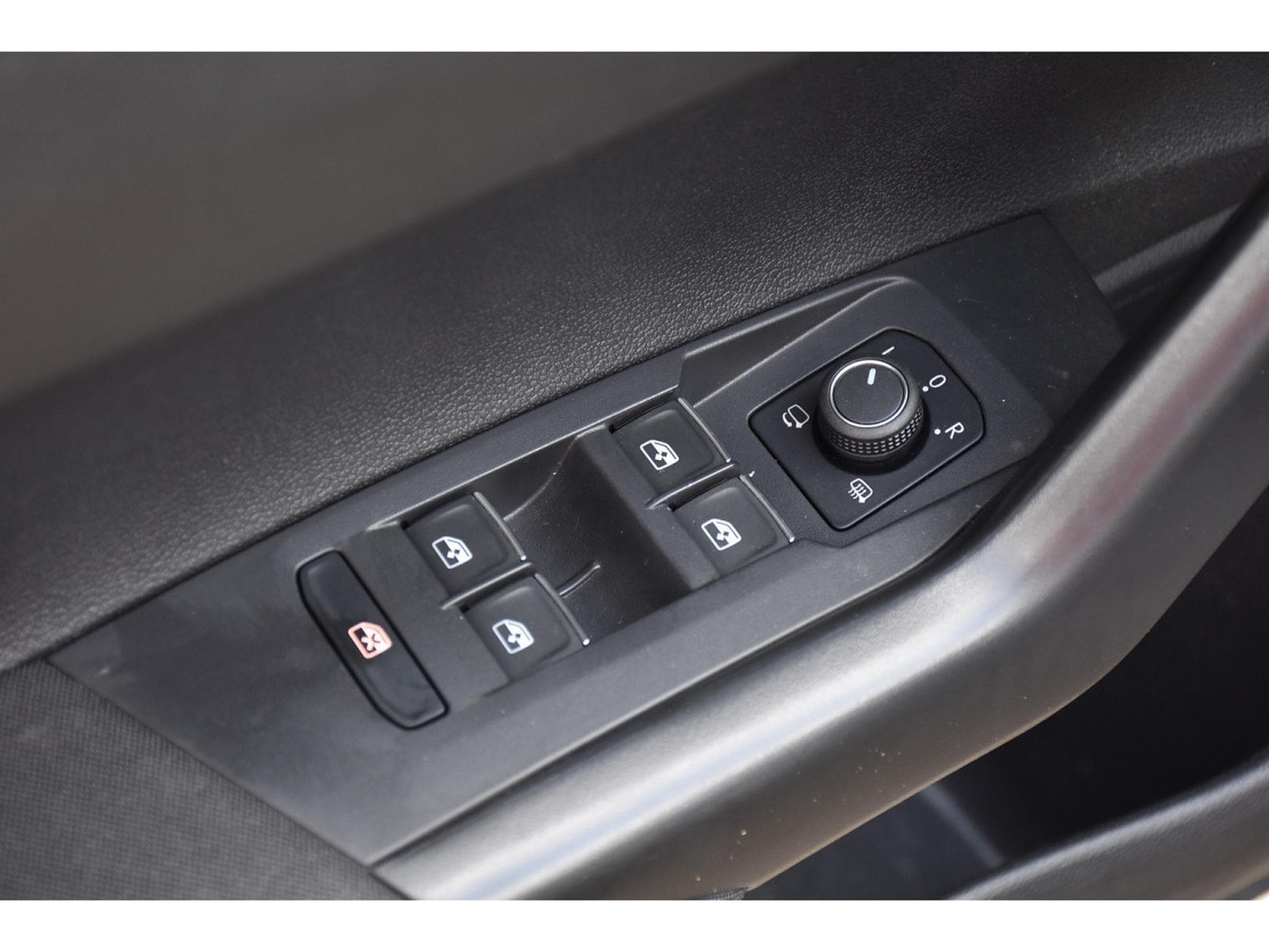 VW Taigo 1.0 TSI Style DSG TO ACC TRAVEL LED ATT RMQ JA17 (2022) - Foto 19