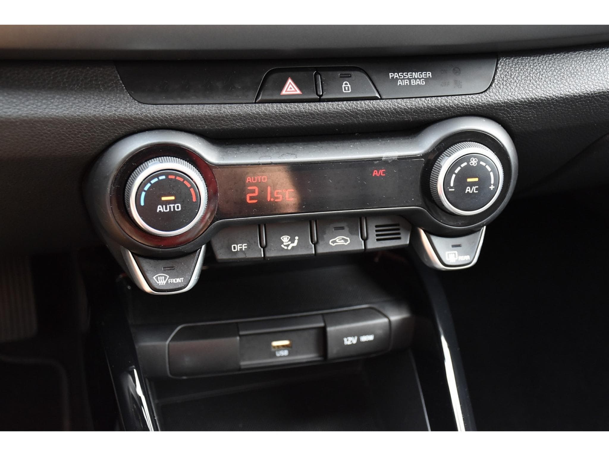 Kia Rio 1.2i Pulse REGUL GPS LANE CAM 1° MAIN (2023) - Foto 13