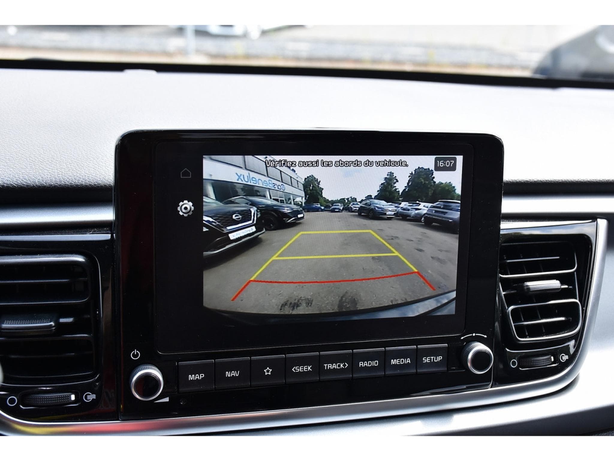 Kia Rio 1.2i Pulse REGUL GPS LANE CAM 1° MAIN (2023) - Foto 11