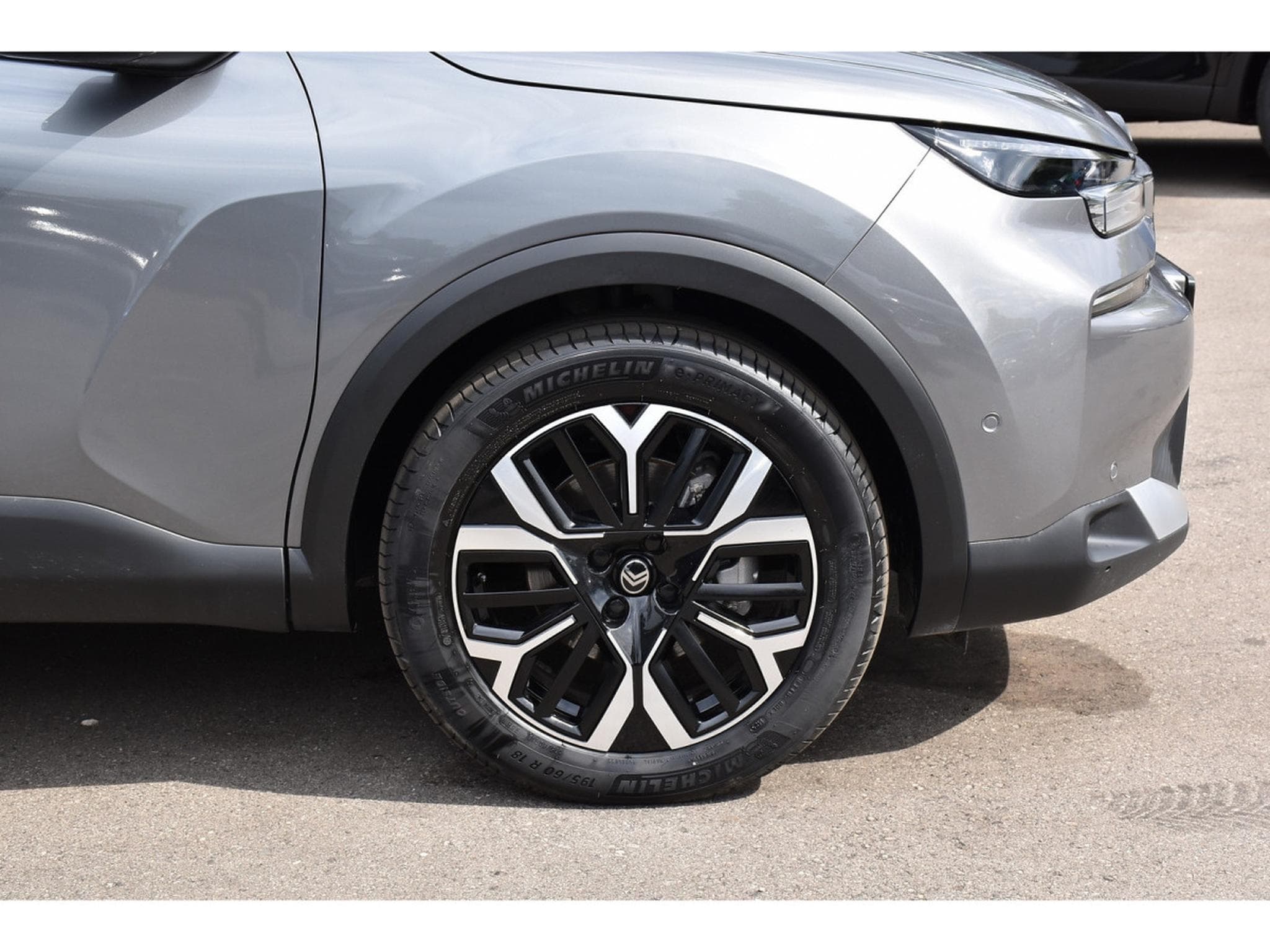 Citroën C4 X 1.2 MHEV 145 e-DCS6 Max ACC SIDE LANE GPS CAM 1° MAIN (2025) - Foto 5