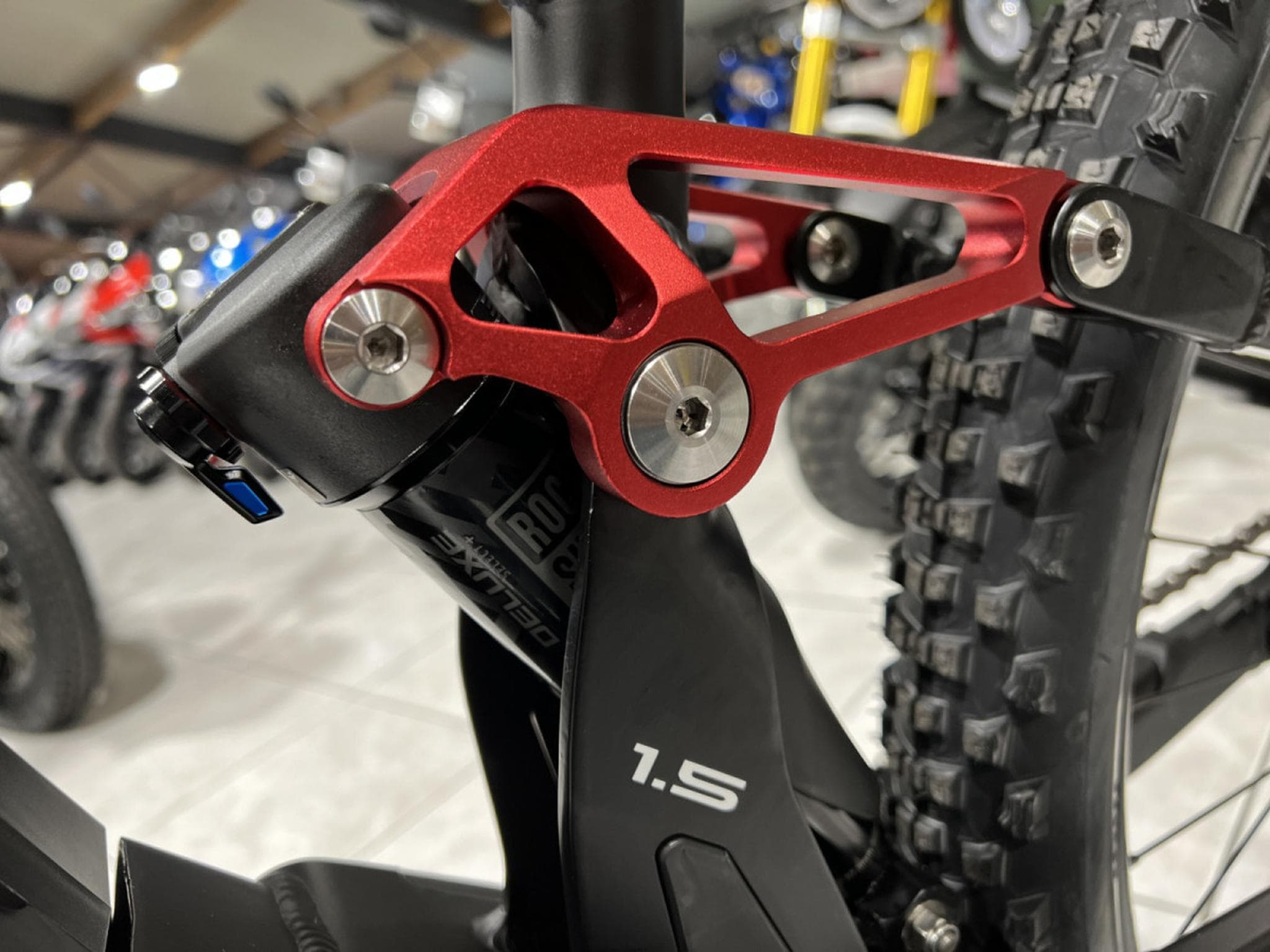 Fantic XTF 1.5 Race  L 630 Wh, 29''-29'', freins 2 pistons gris, 90 Nm (2026) - Foto 5