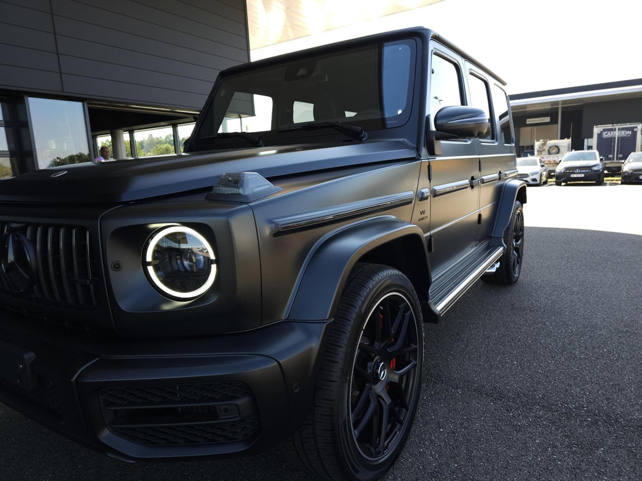 Mercedes G 63 AMG 585 cv - Burmester Surround - Pack Sport Black AMG - Carbon (2023) - Photo 2