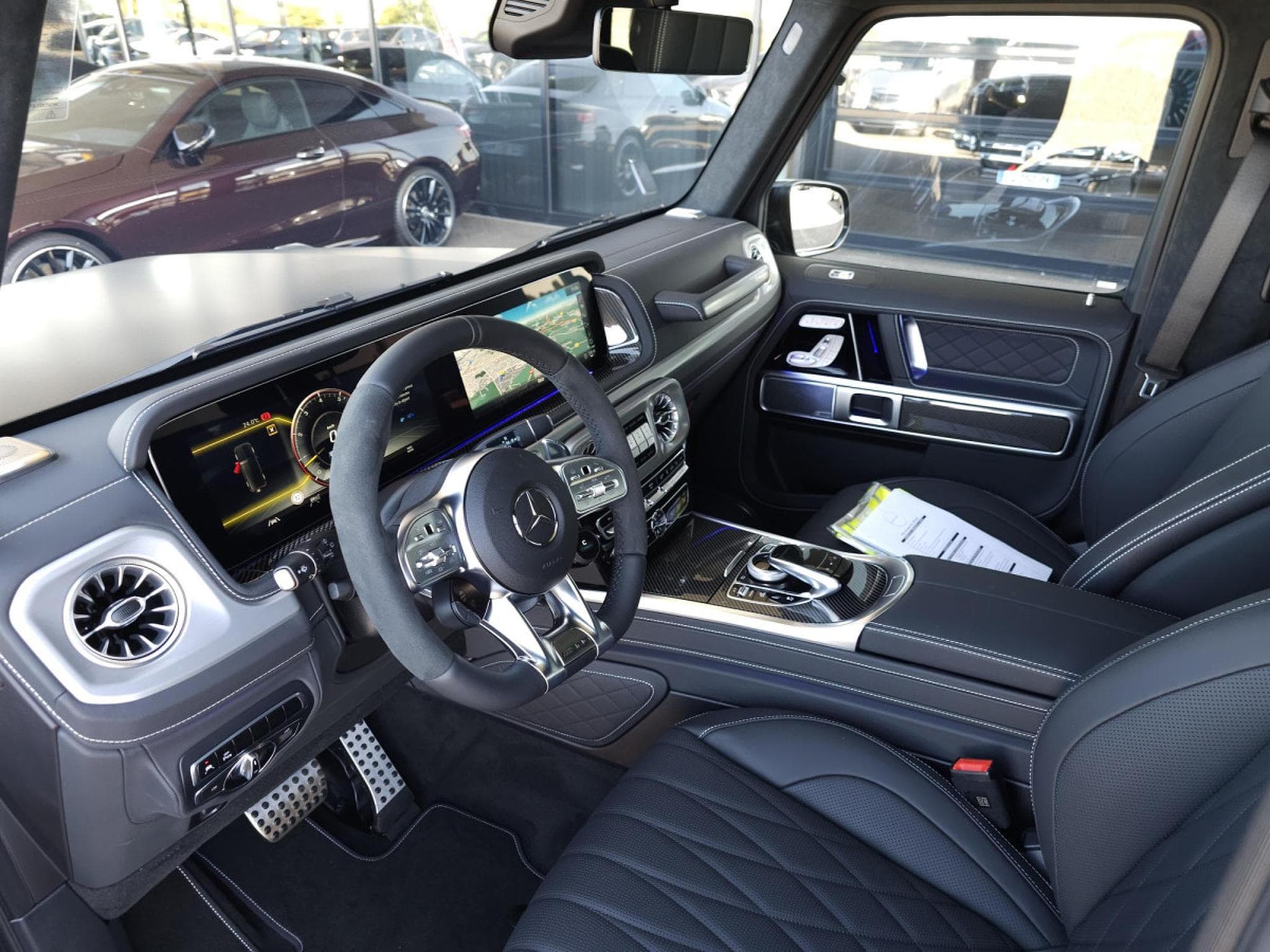 Mercedes G 63 AMG 585 cv - Burmester Surround - Pack Sport Black AMG - Carbon (2023) - Photo 10