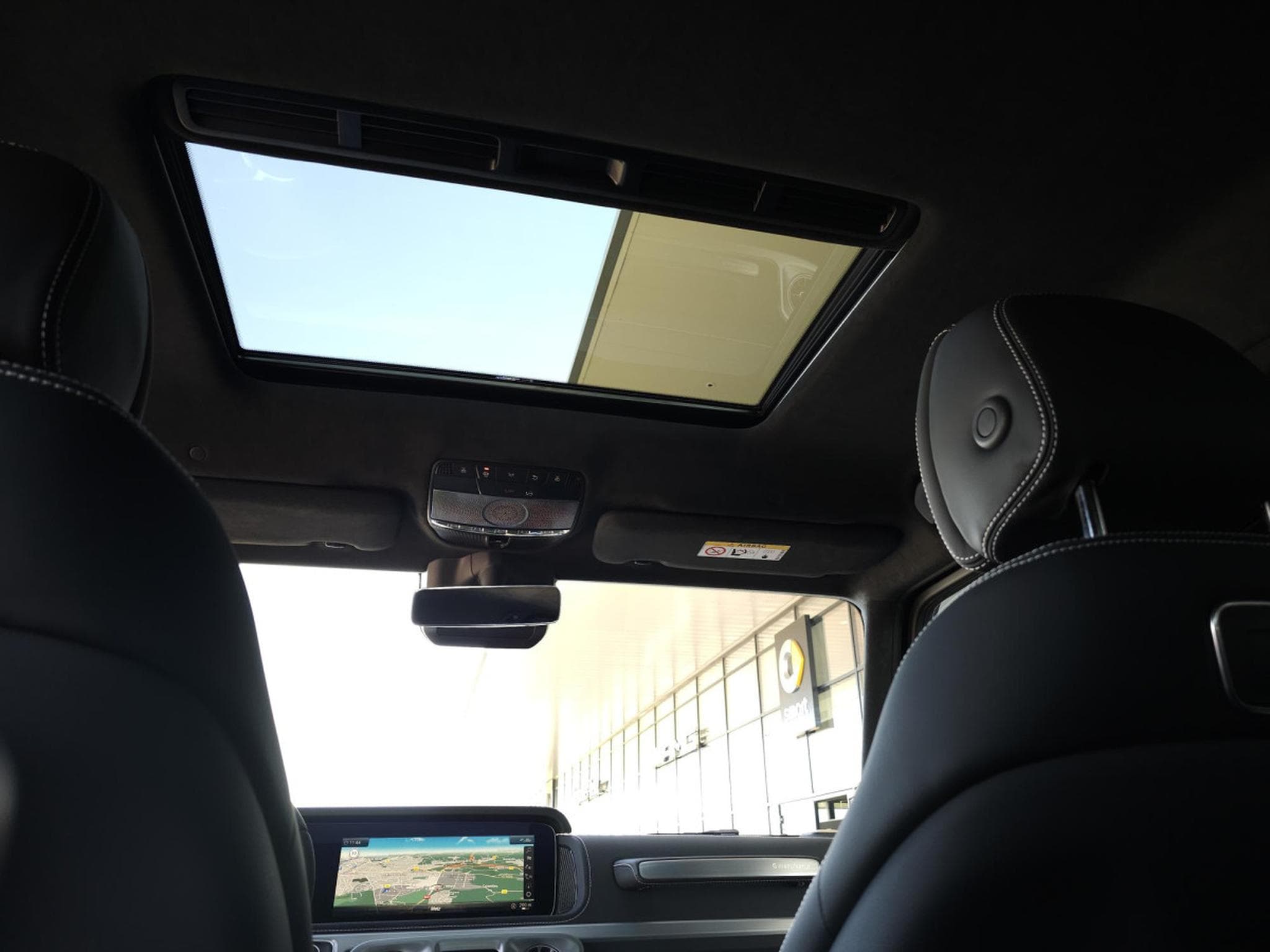Mercedes G 63 AMG 585 cv - Burmester Surround - Pack Sport Black AMG - Carbon (2023) - Photo 14