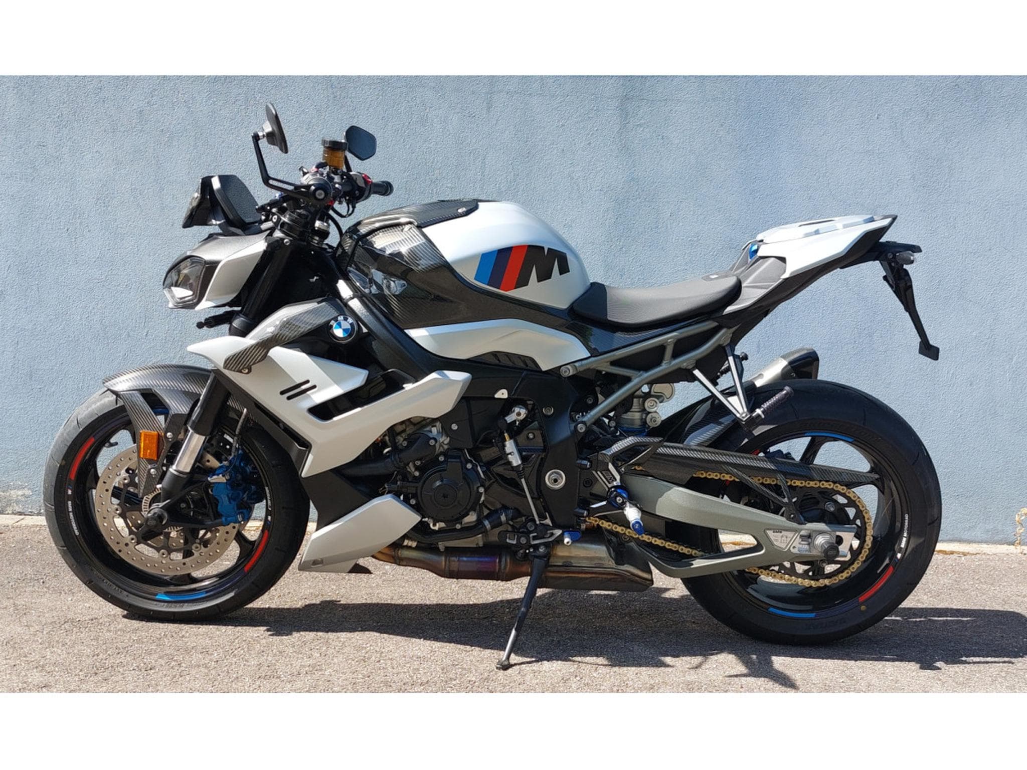 BMW M 1000 R Competition (2025) - Photo 2
