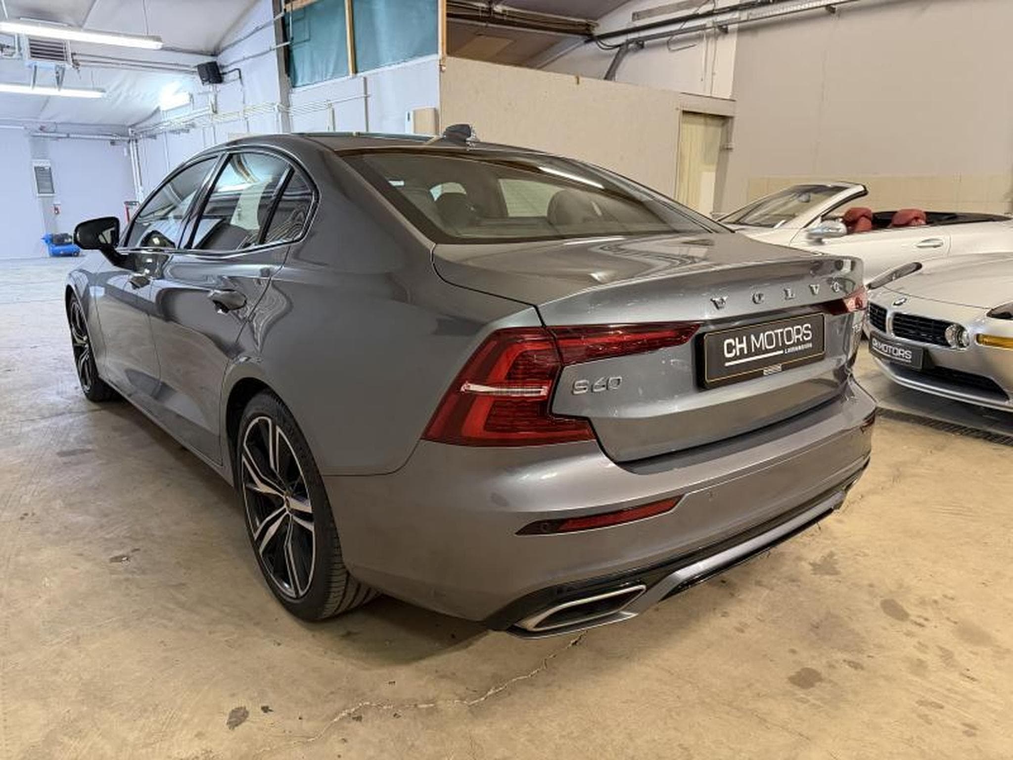 Volvo S60 T5 R Design (2020) - Photo 4